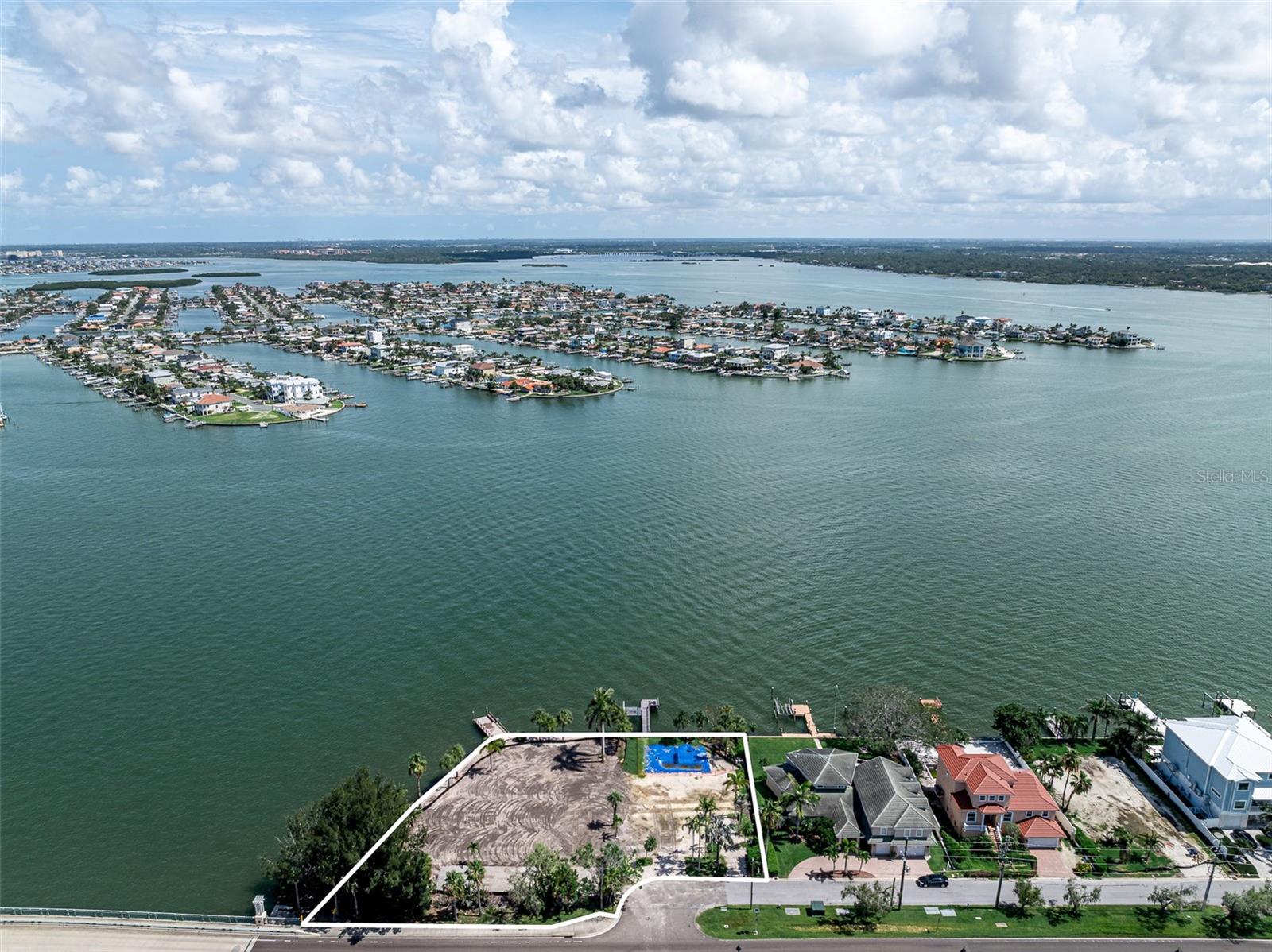 Listing photo id 7 for 1 & 2 Paradise Lane