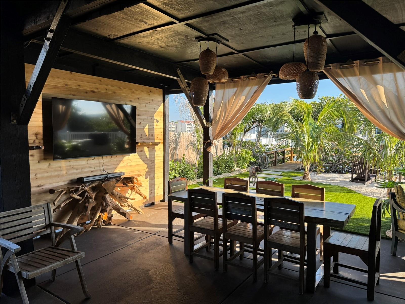 Image 36 of 39 For 12016 Lagoon Ln