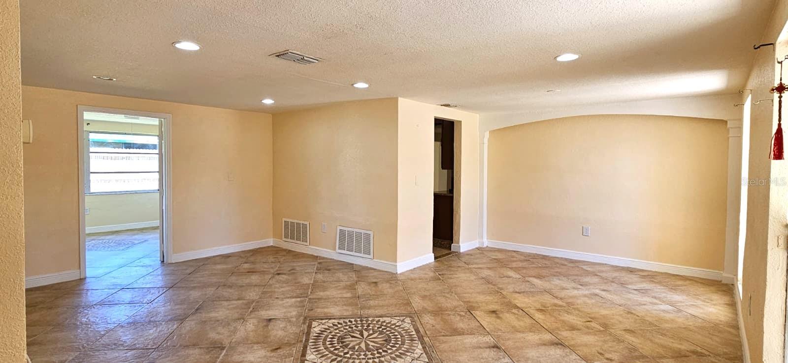 Image 13 of 27 For 3628 Landale Drive