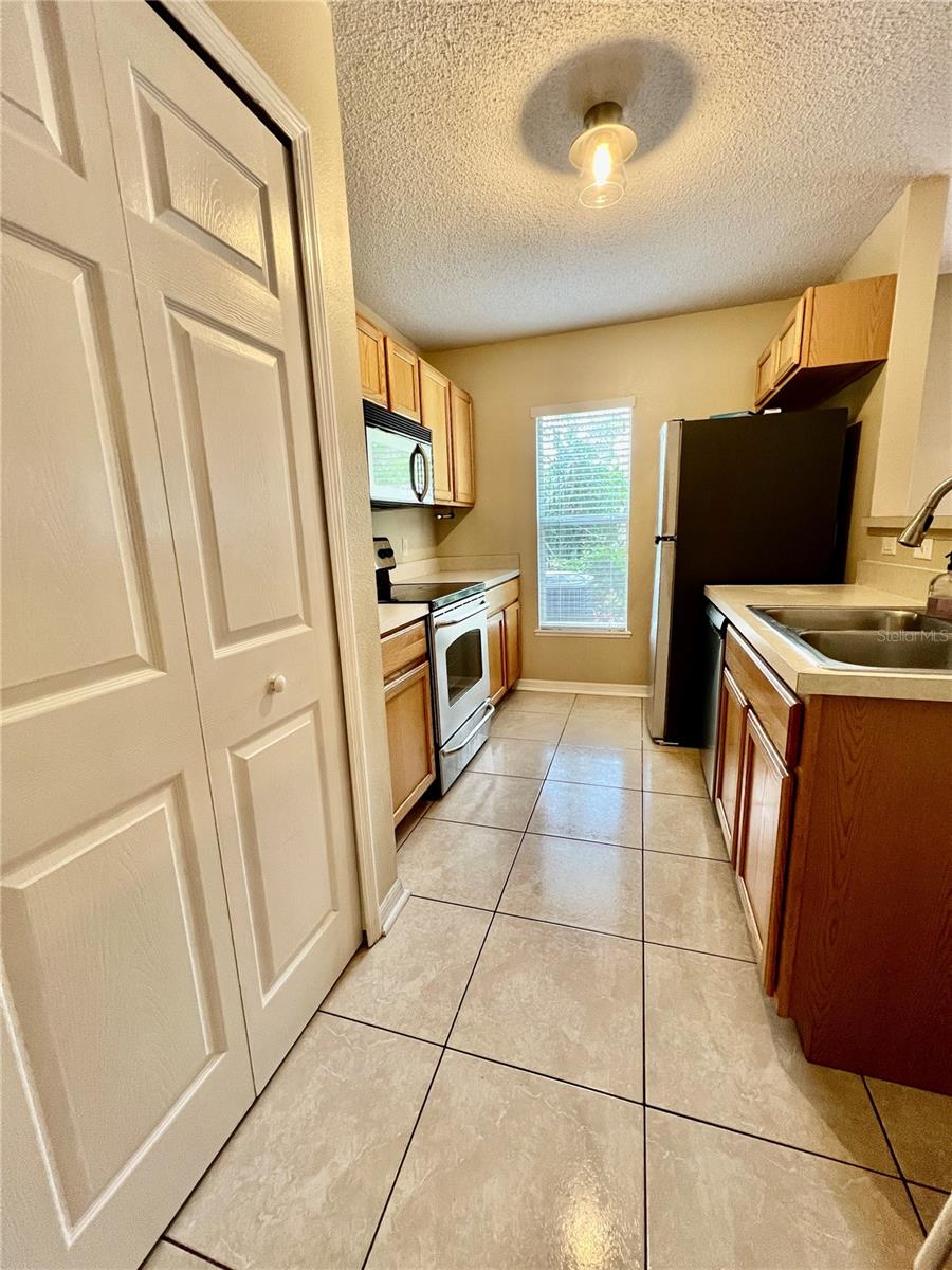 Image 6 of 23 For 9934 Ashburn Lake Drive