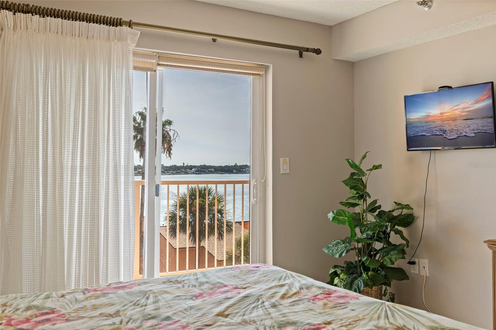 Image 28 of 33 For 7430 Sunshine Skyway Lane S 502