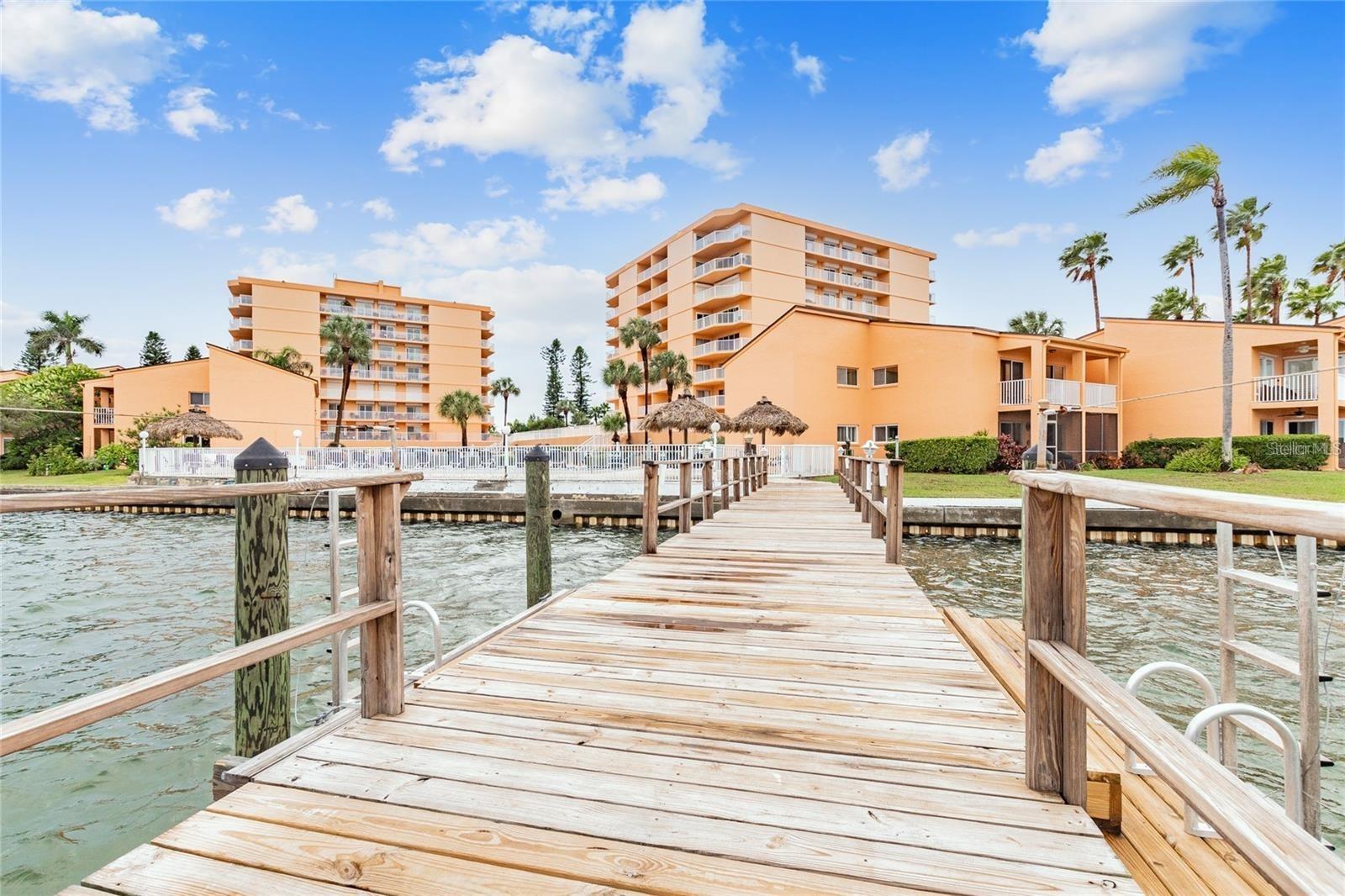 Image 3 of 33 For 7430 Sunshine Skyway Lane S 502