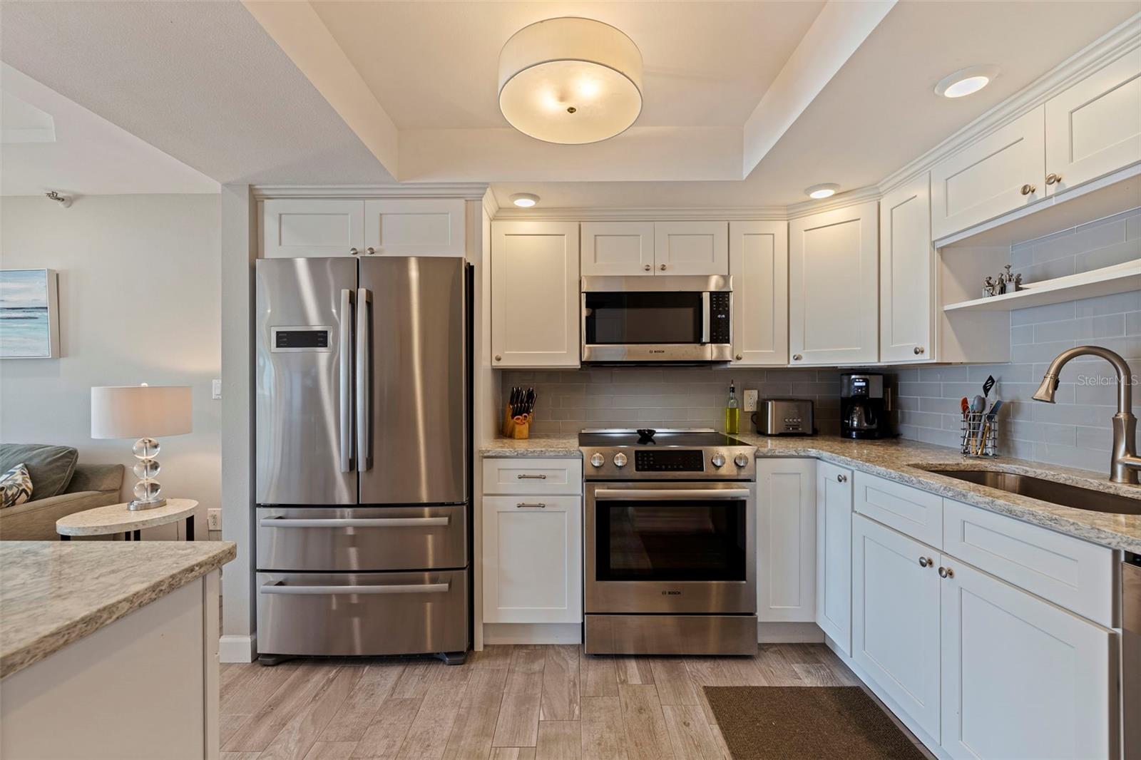 Image 6 of 33 For 7430 Sunshine Skyway Lane S 502