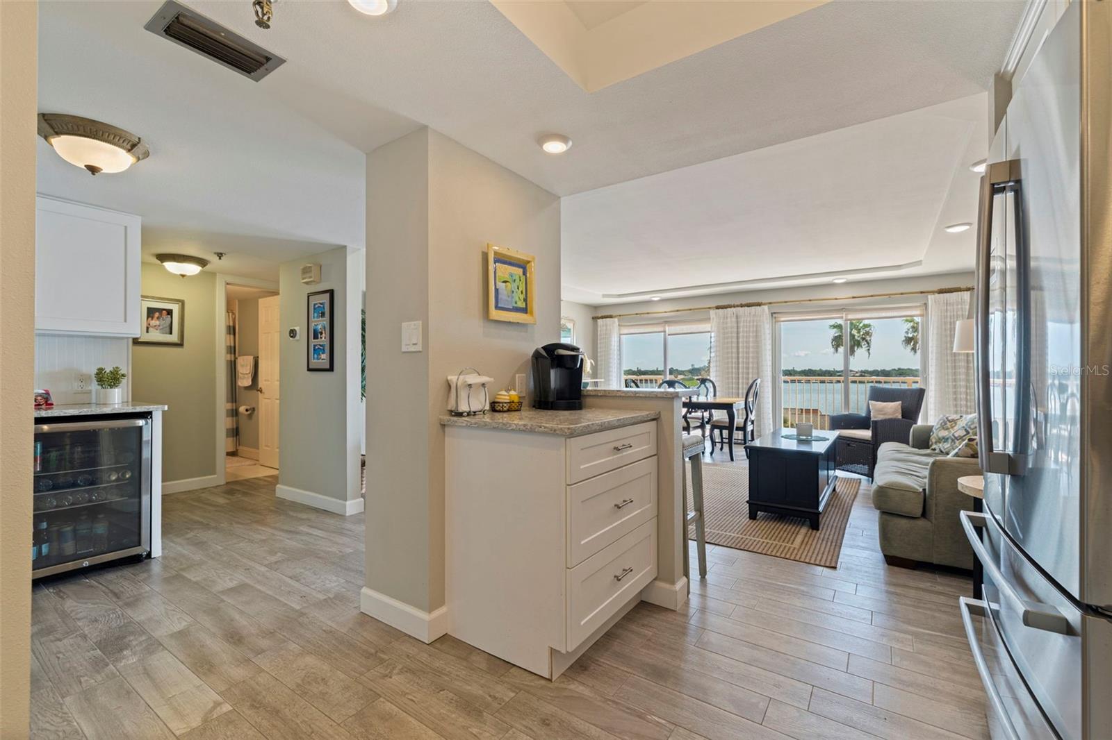 Image 9 of 33 For 7430 Sunshine Skyway Lane S 502