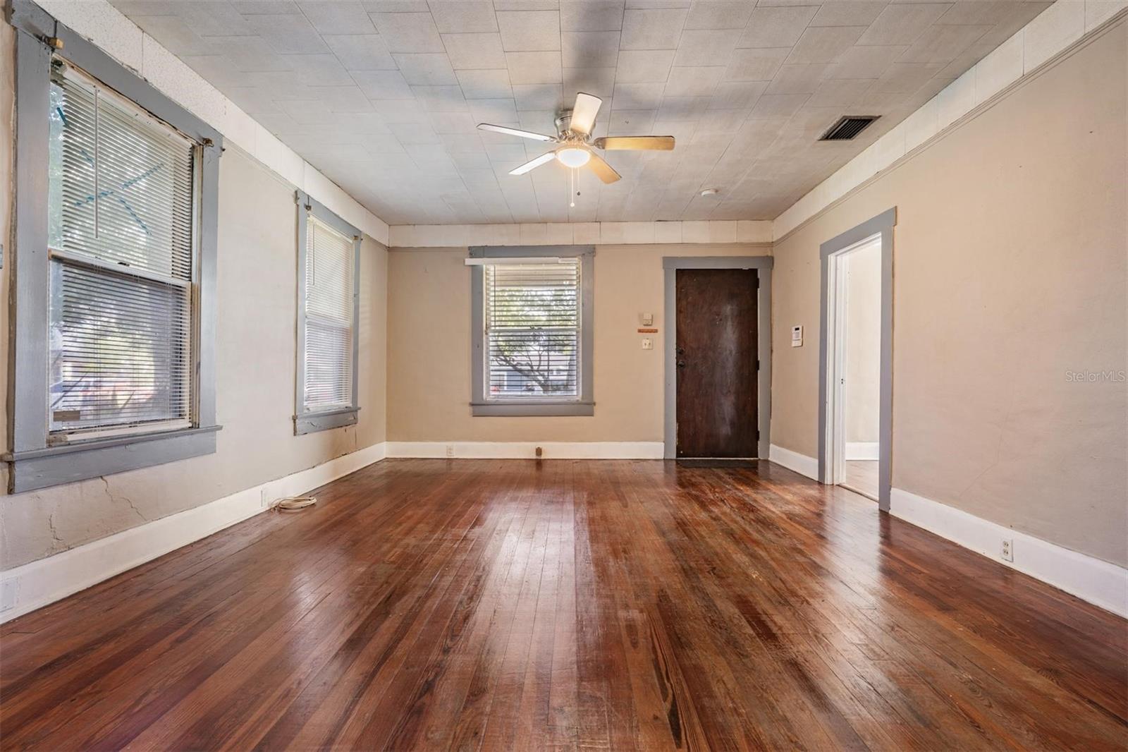 Image 11 of 24 For 815 Frierson Avenue
