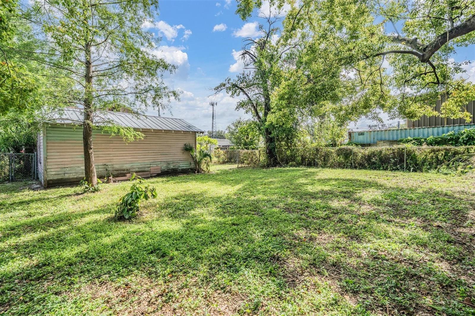 Image 22 of 24 For 815 Frierson Avenue