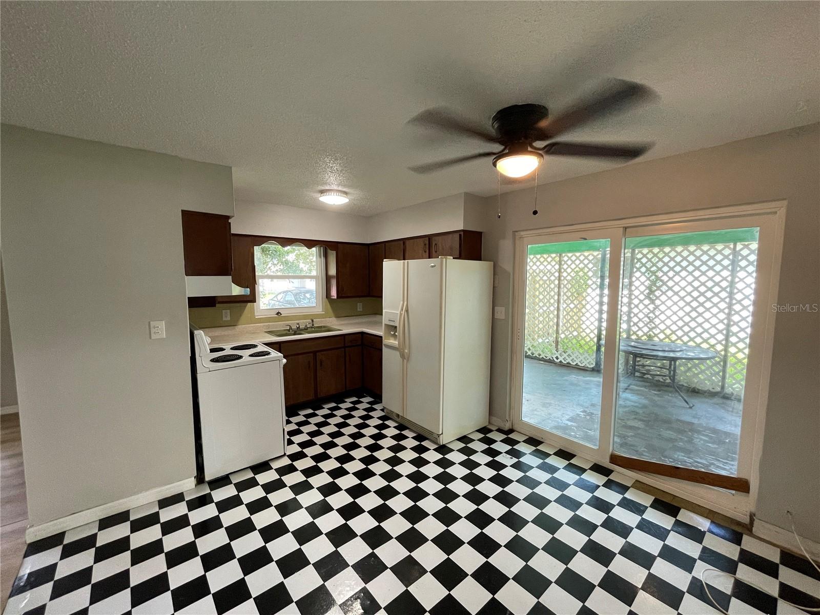 Image 5 of 12 For 767 19th Avenue S