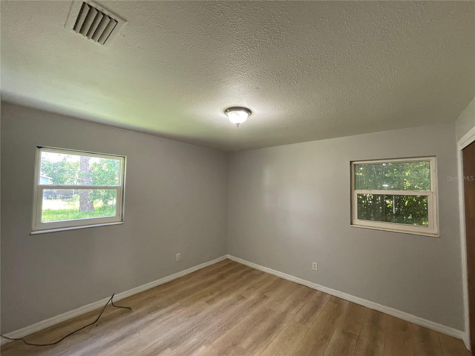 Image 7 of 12 For 767 19th Avenue S