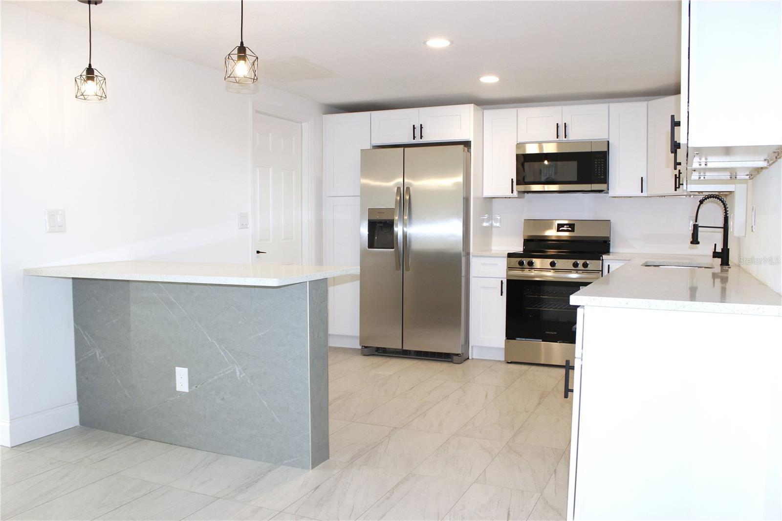 Image 11 of 60 For 8829 Roble Way