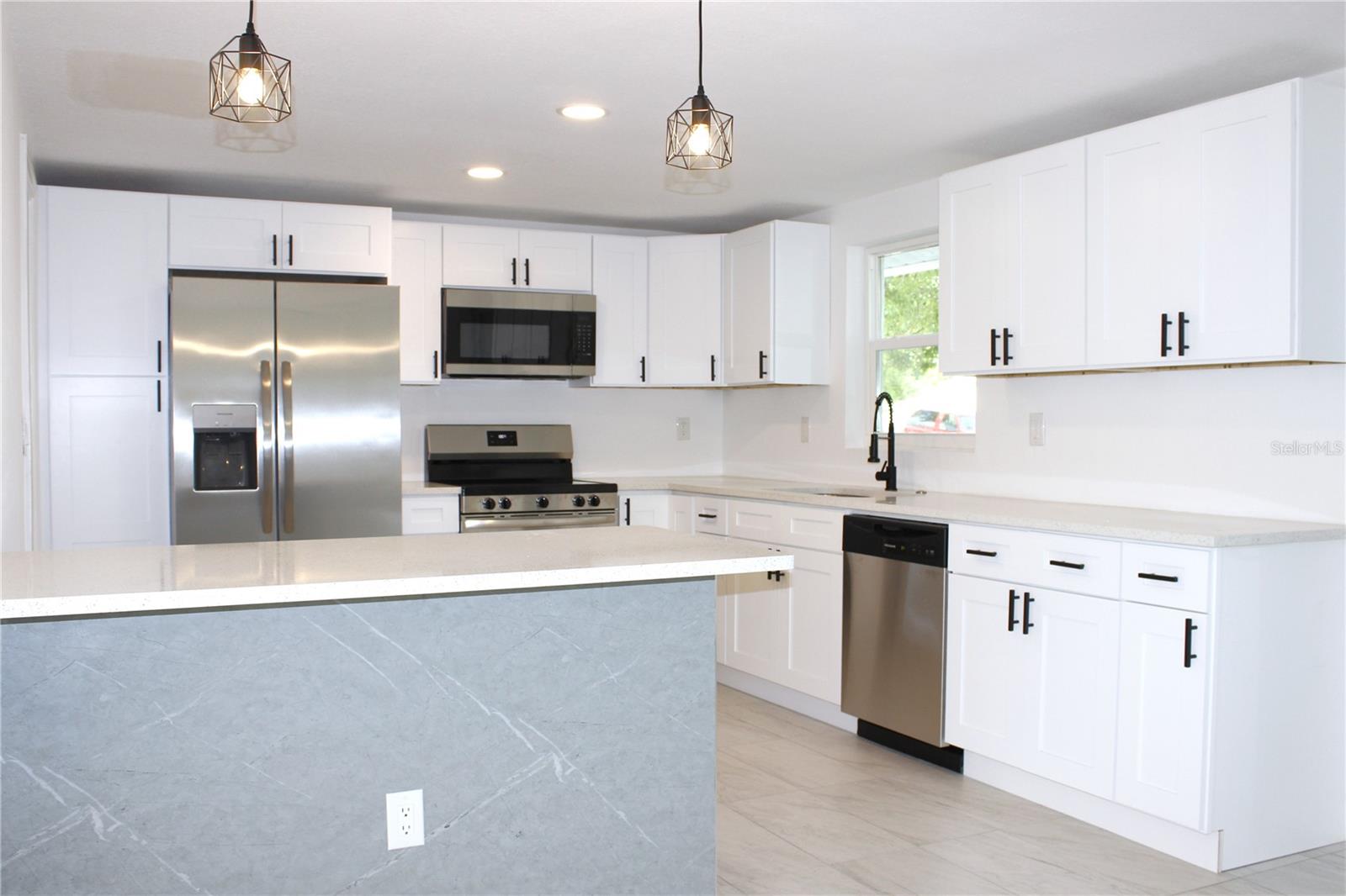 Image 14 of 60 For 8829 Roble Way