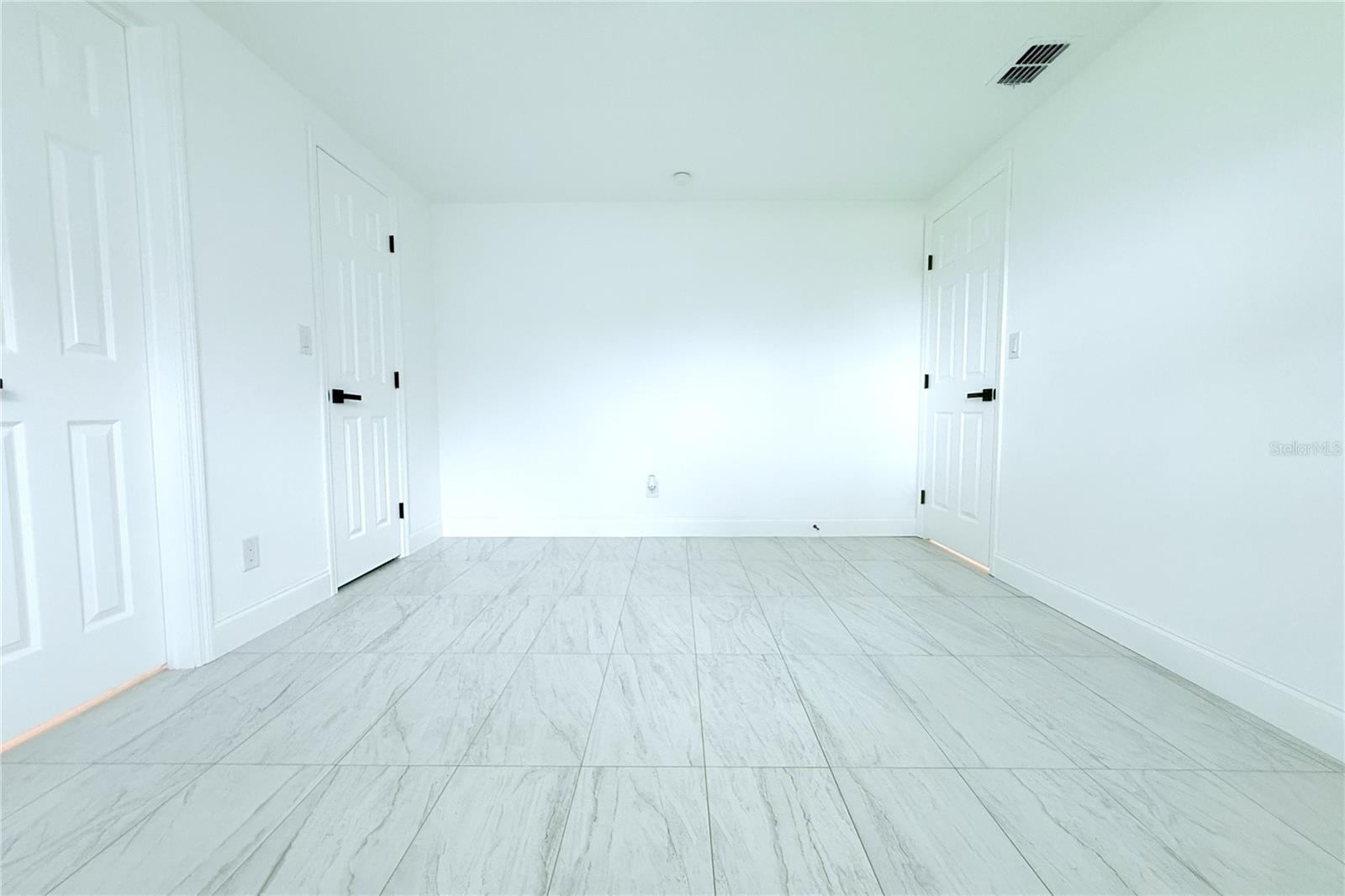 Image 20 of 60 For 8829 Roble Way