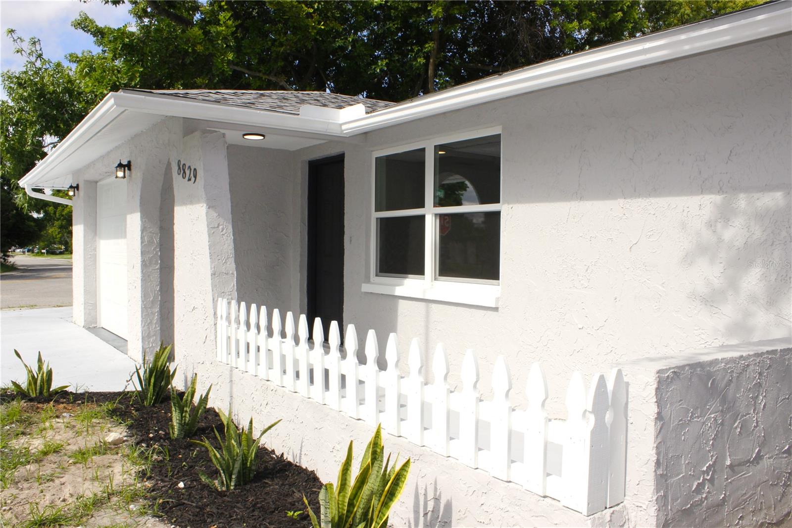 Image 3 of 60 For 8829 Roble Way