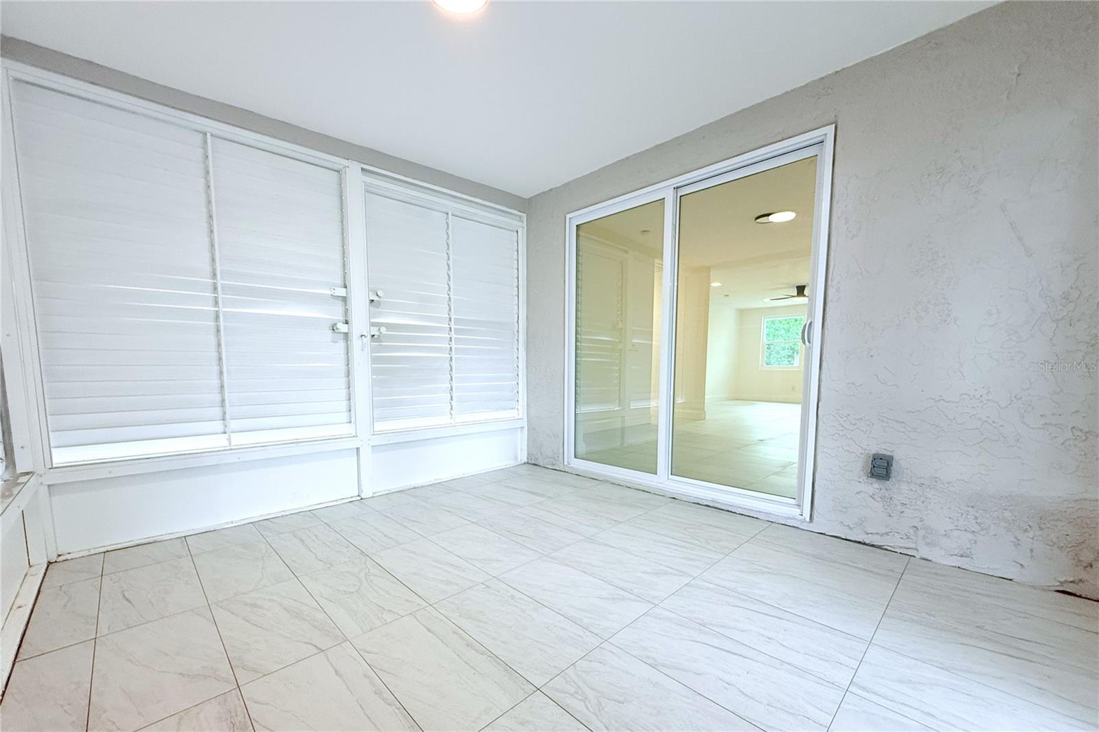Image 31 of 60 For 8829 Roble Way
