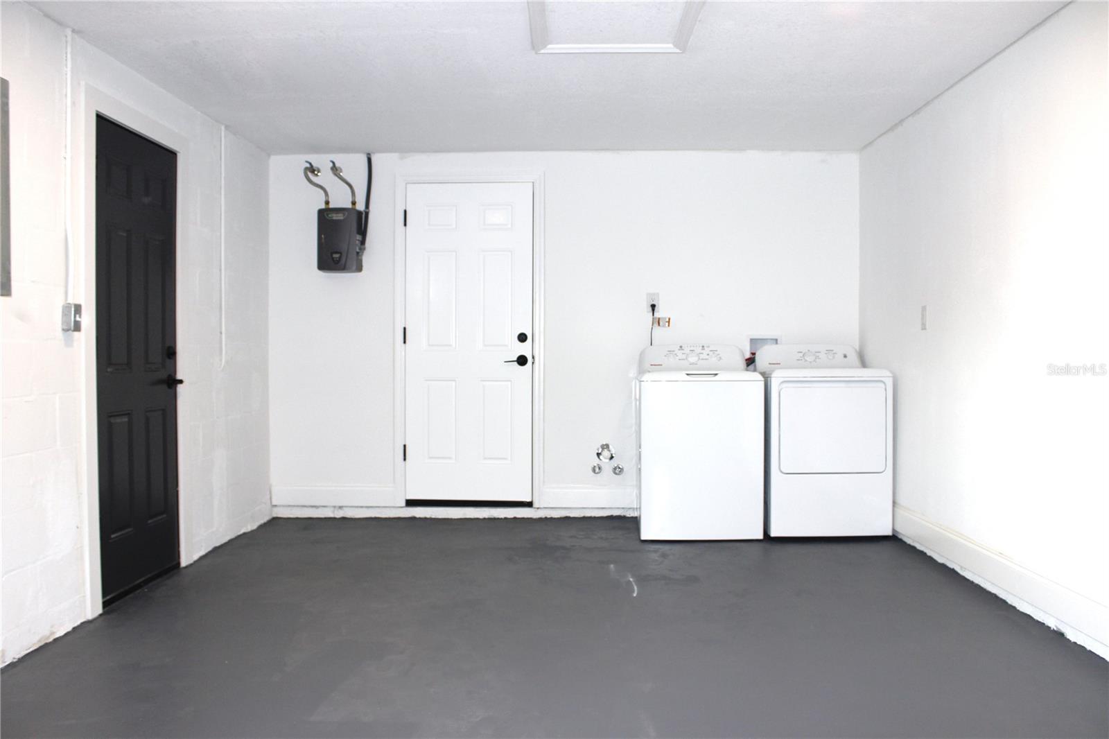 Image 36 of 60 For 8829 Roble Way