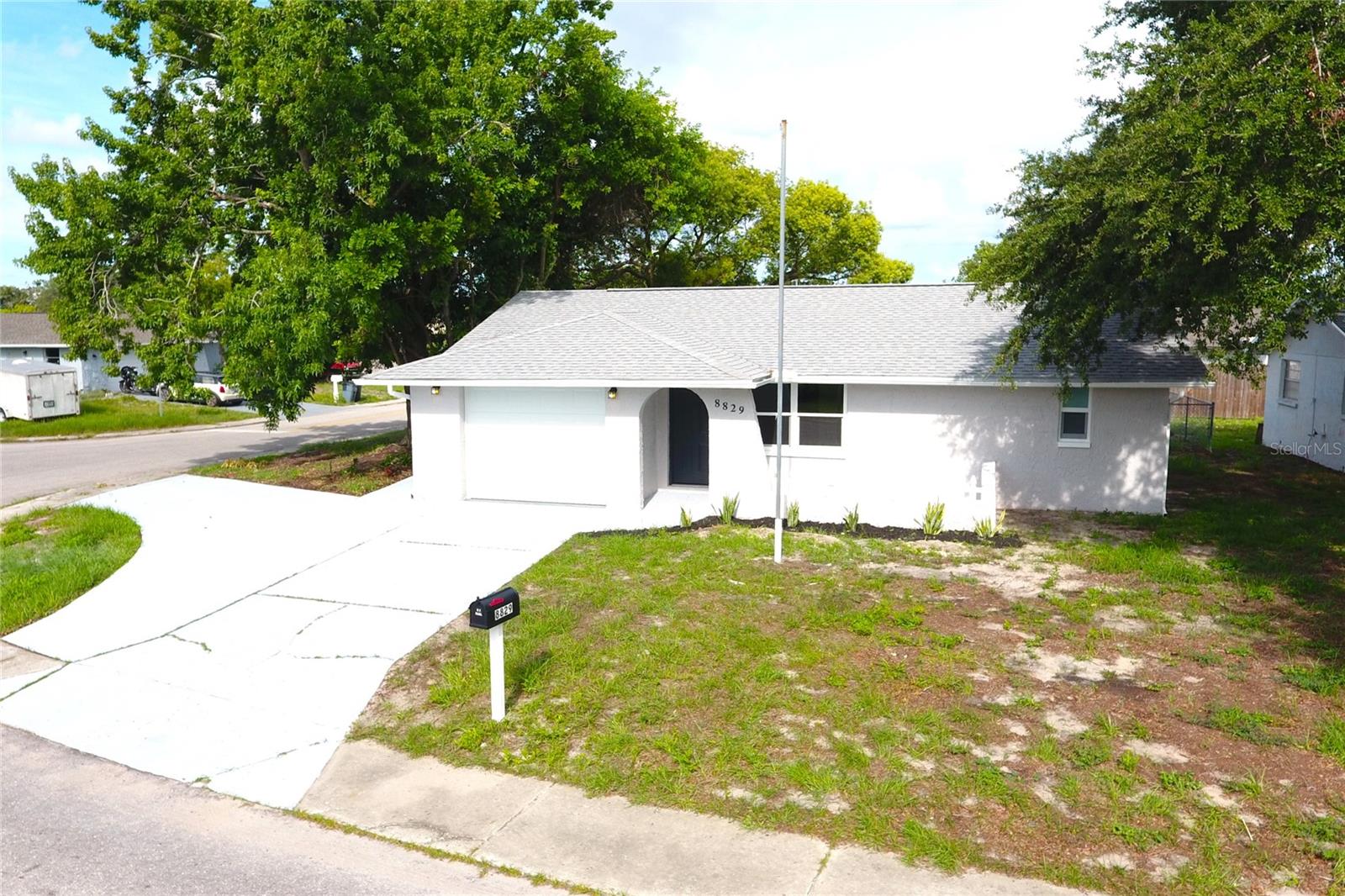 Image 41 of 60 For 8829 Roble Way