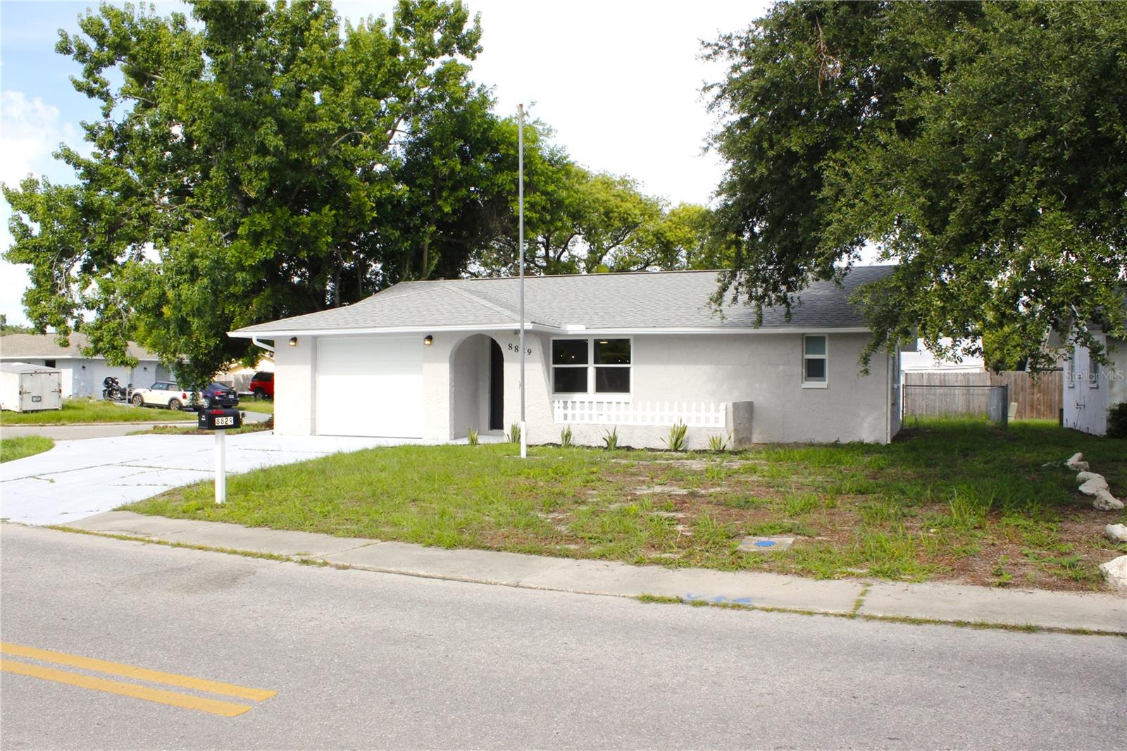 Image 42 of 60 For 8829 Roble Way