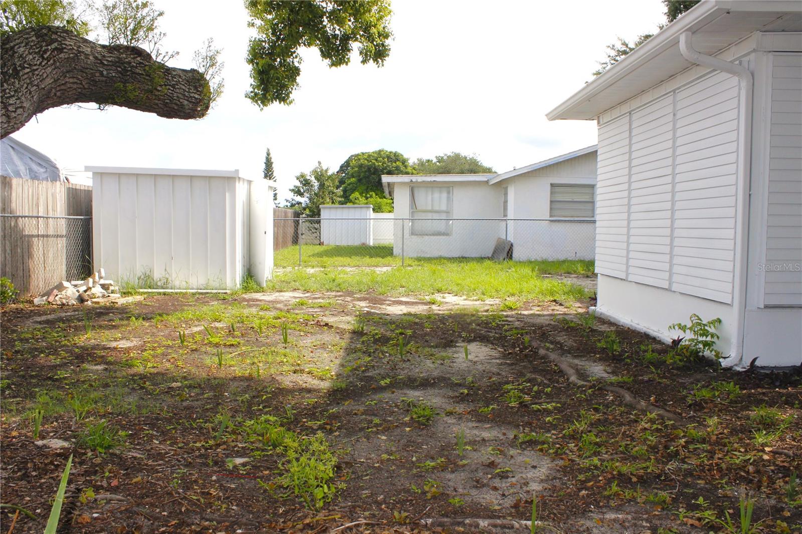 Image 49 of 60 For 8829 Roble Way