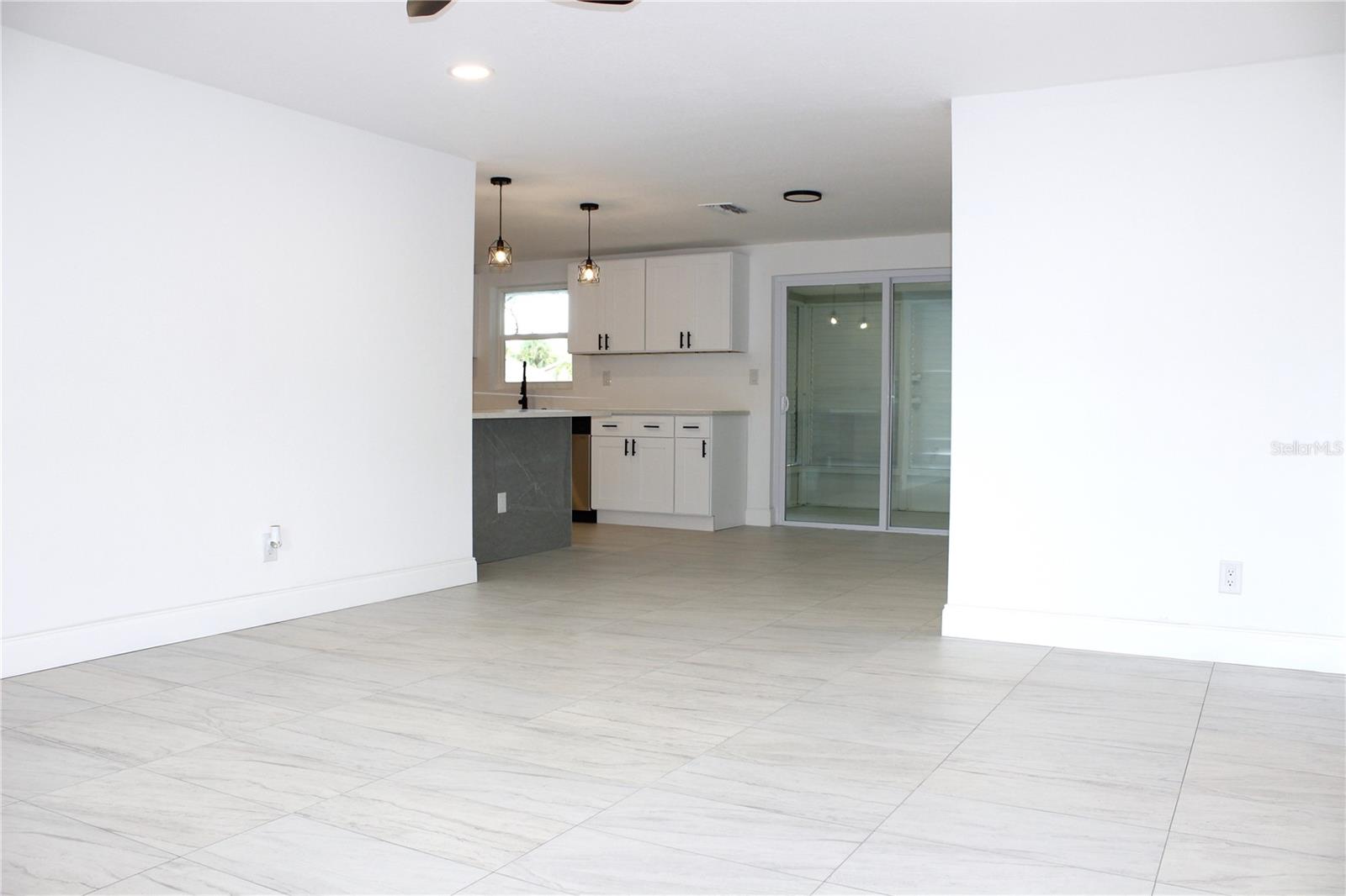 Image 9 of 60 For 8829 Roble Way
