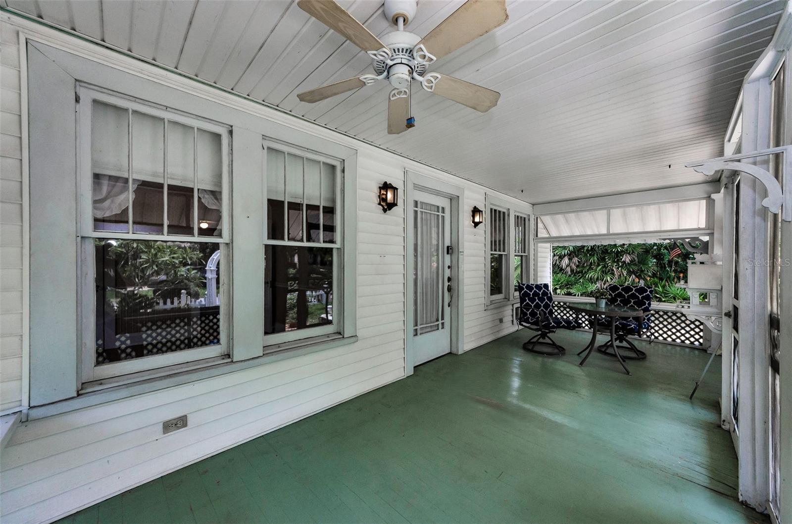 Listing photo id 5 for 3115 Hawthorne Road