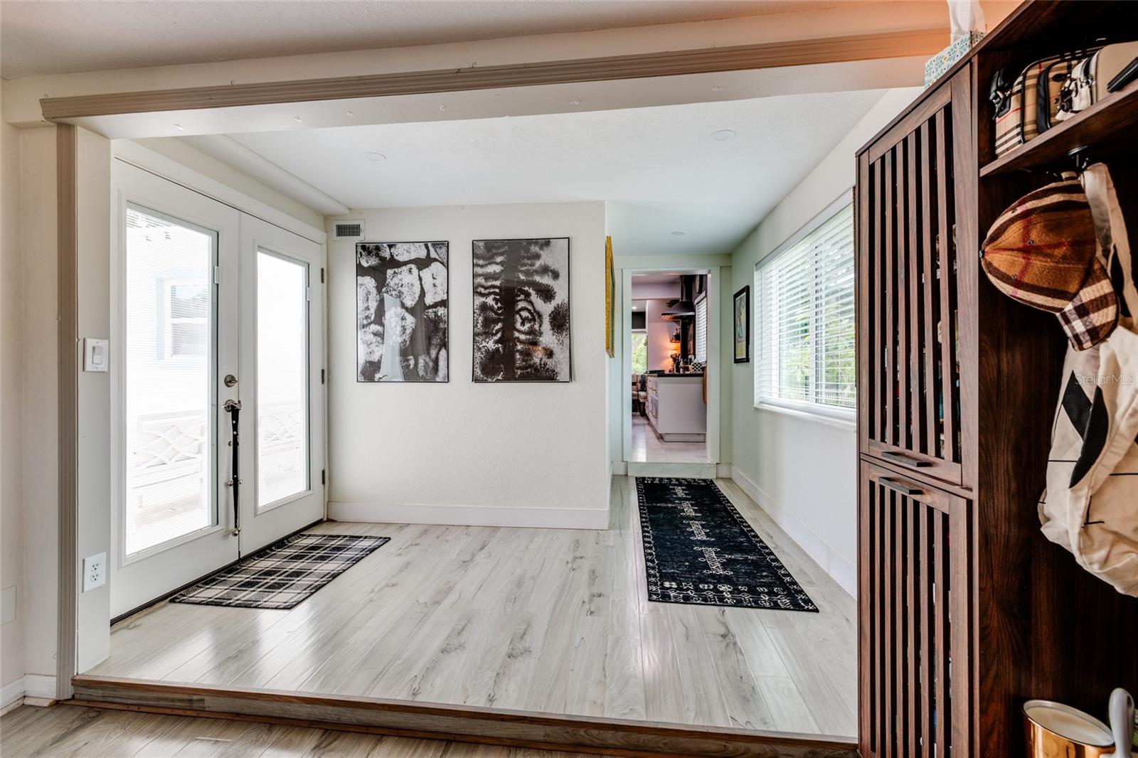 Listing photo id 9 for 5039 Dr Martin Luther King Jr Street N