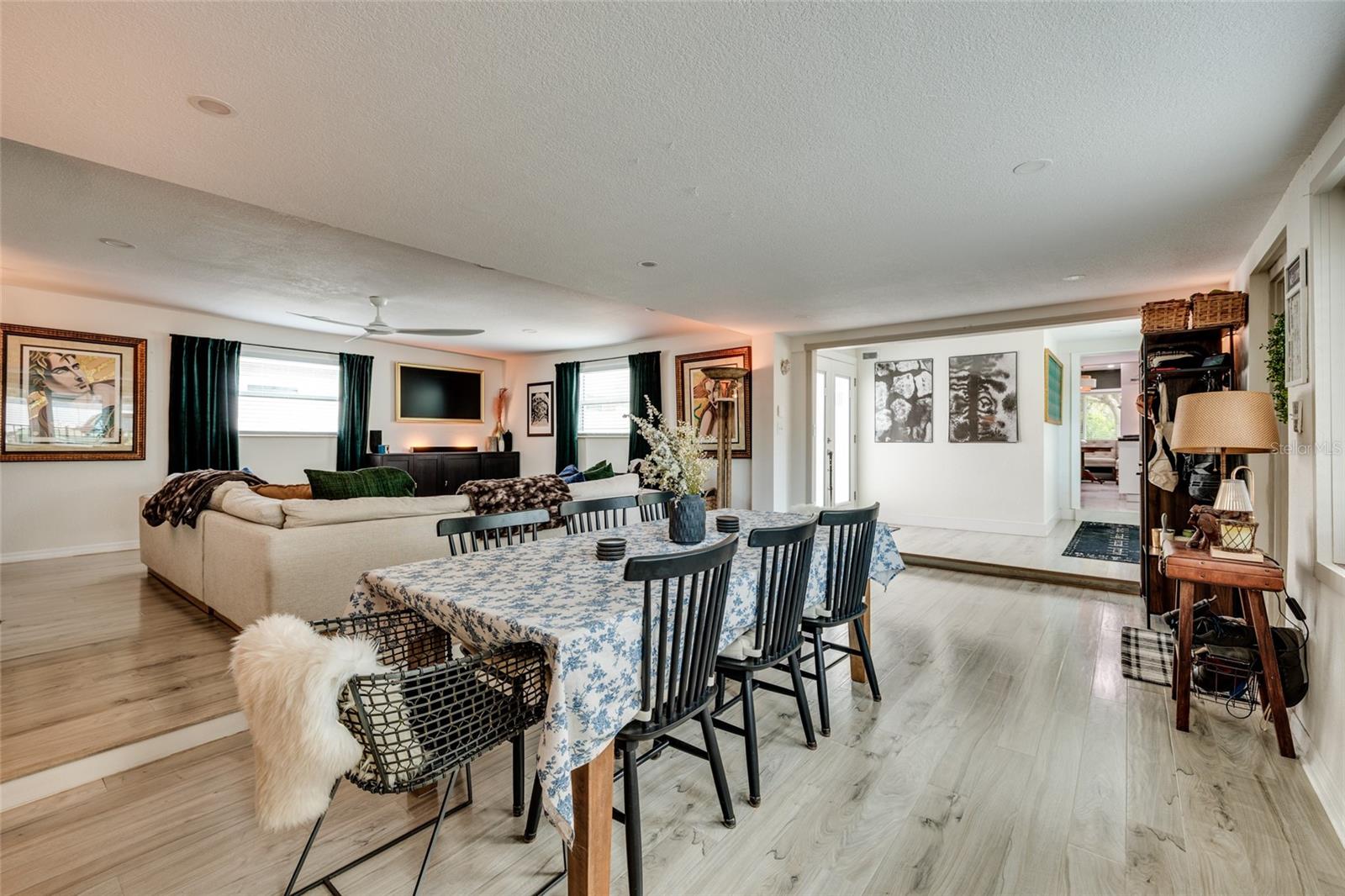 Listing photo id 13 for 5039 Dr Martin Luther King Jr Street N