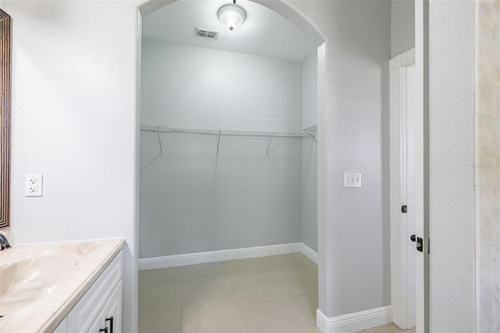 Image 10 of 20 For 2323 Cherry Street