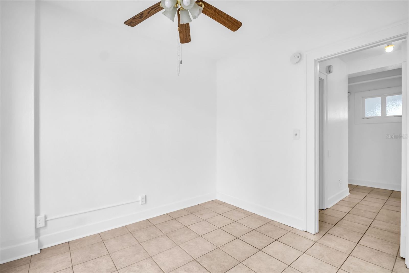 Image 17 of 51 For 130 4th Avenue N 415