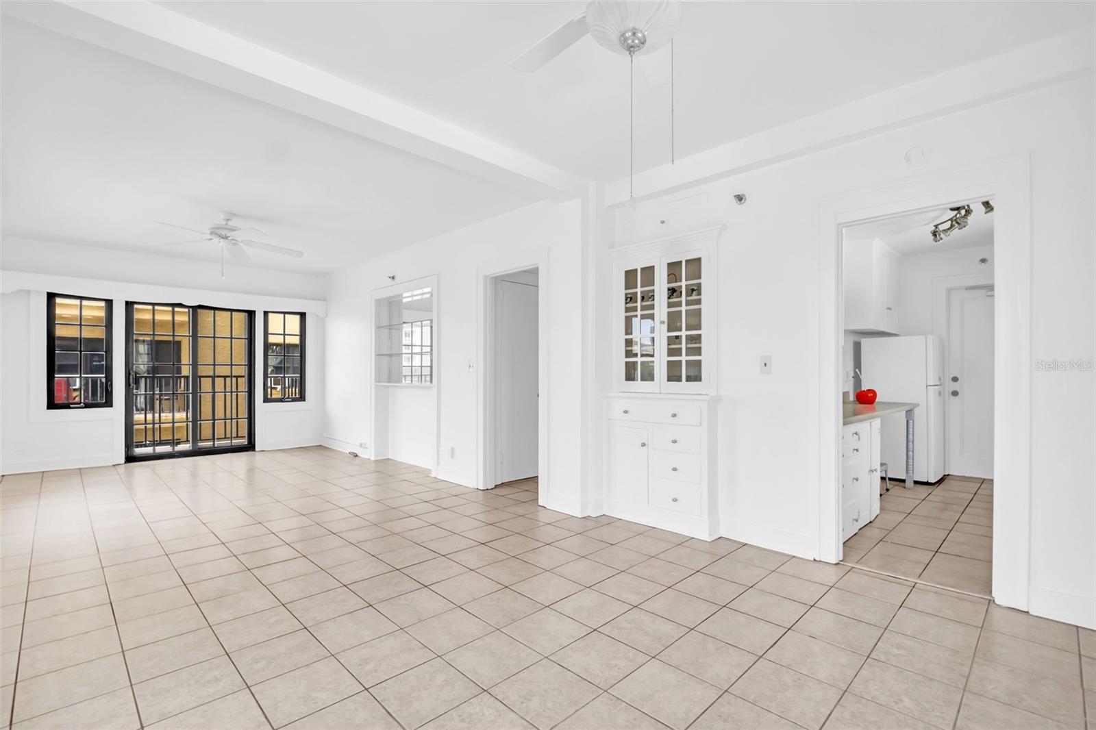 Image 4 of 51 For 130 4th Avenue N 415
