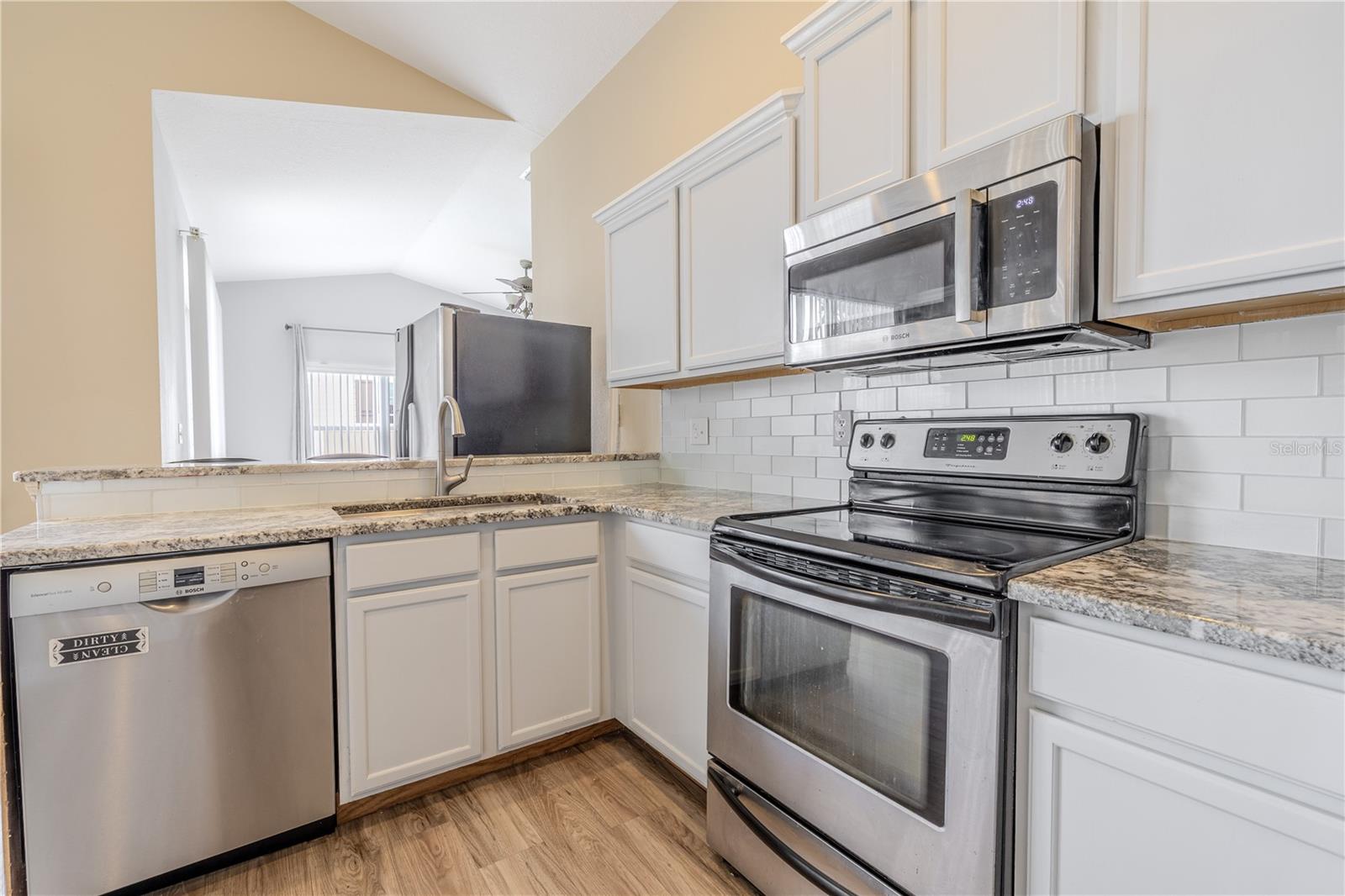 Image 10 of 38 For 1877 Wood Brook Street