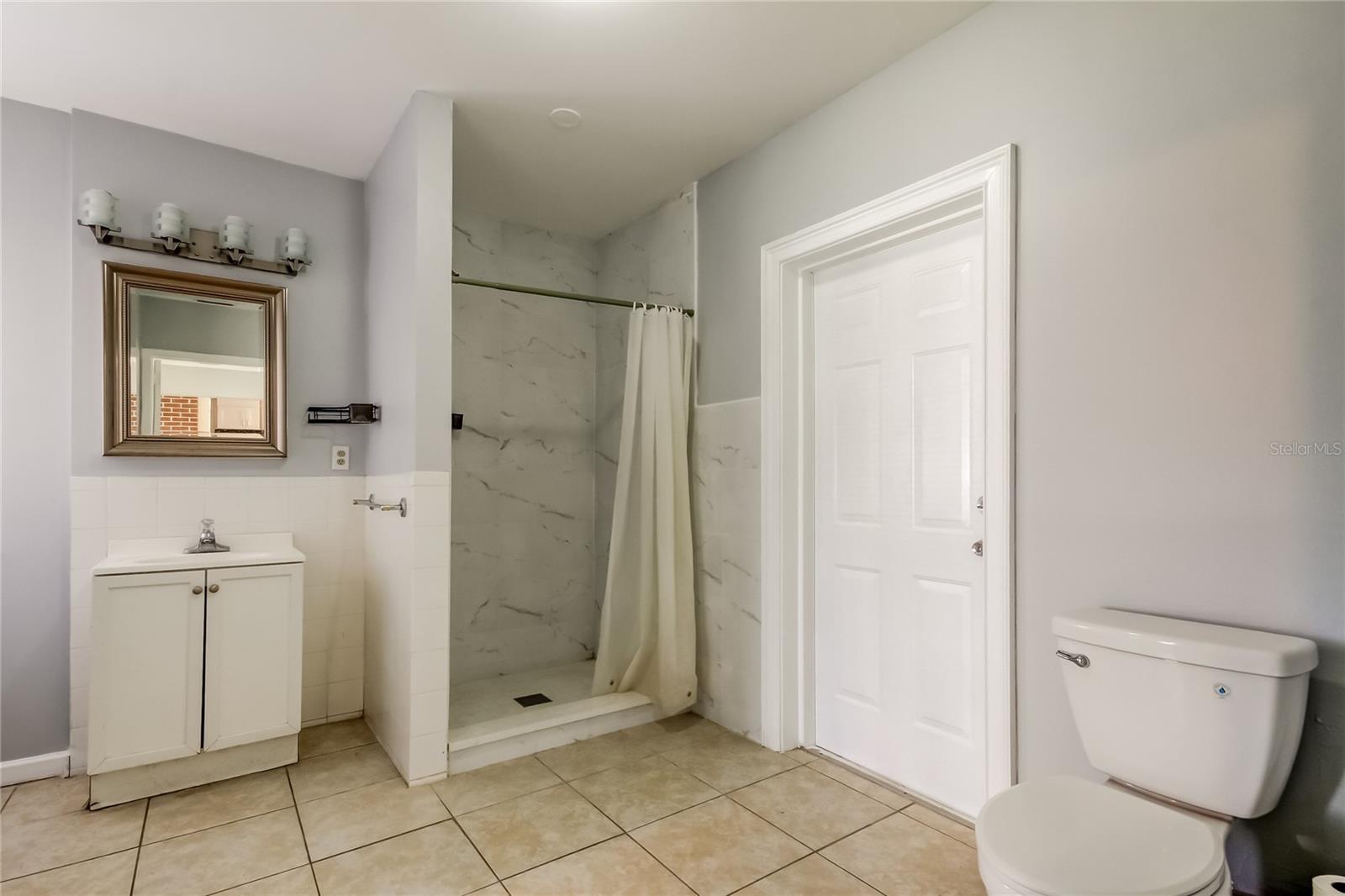 Image 20 of 49 For 4412 Carlyle Road