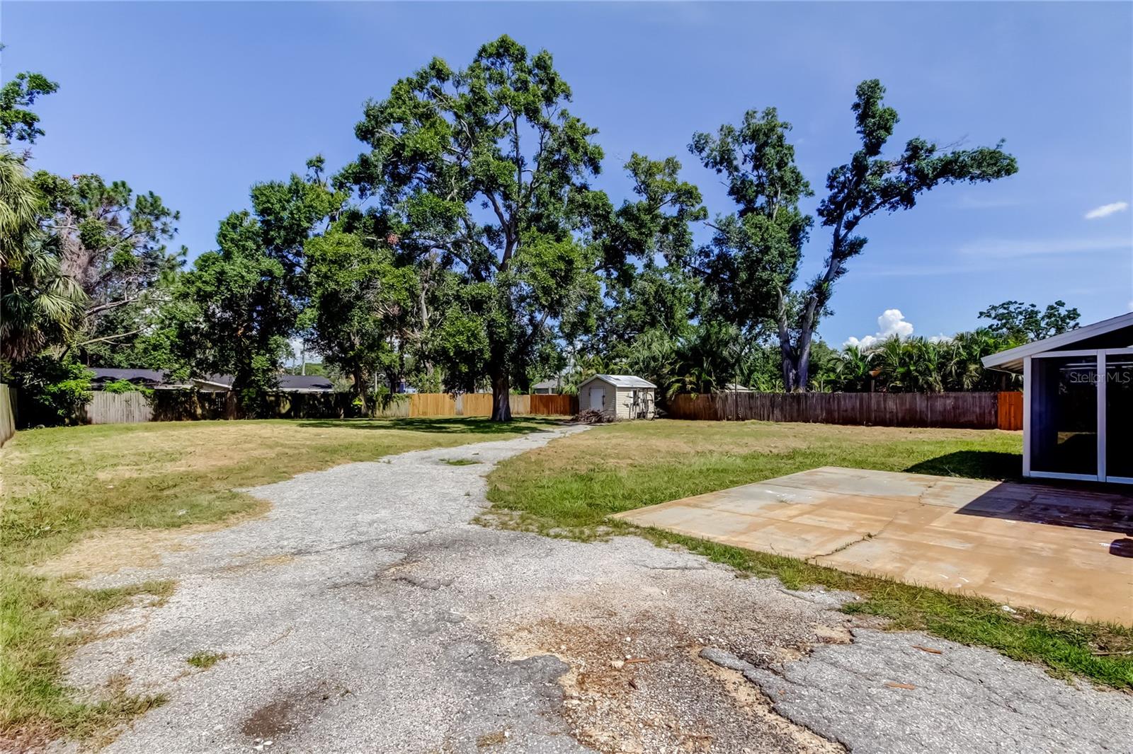 Image 36 of 49 For 4412 Carlyle Road