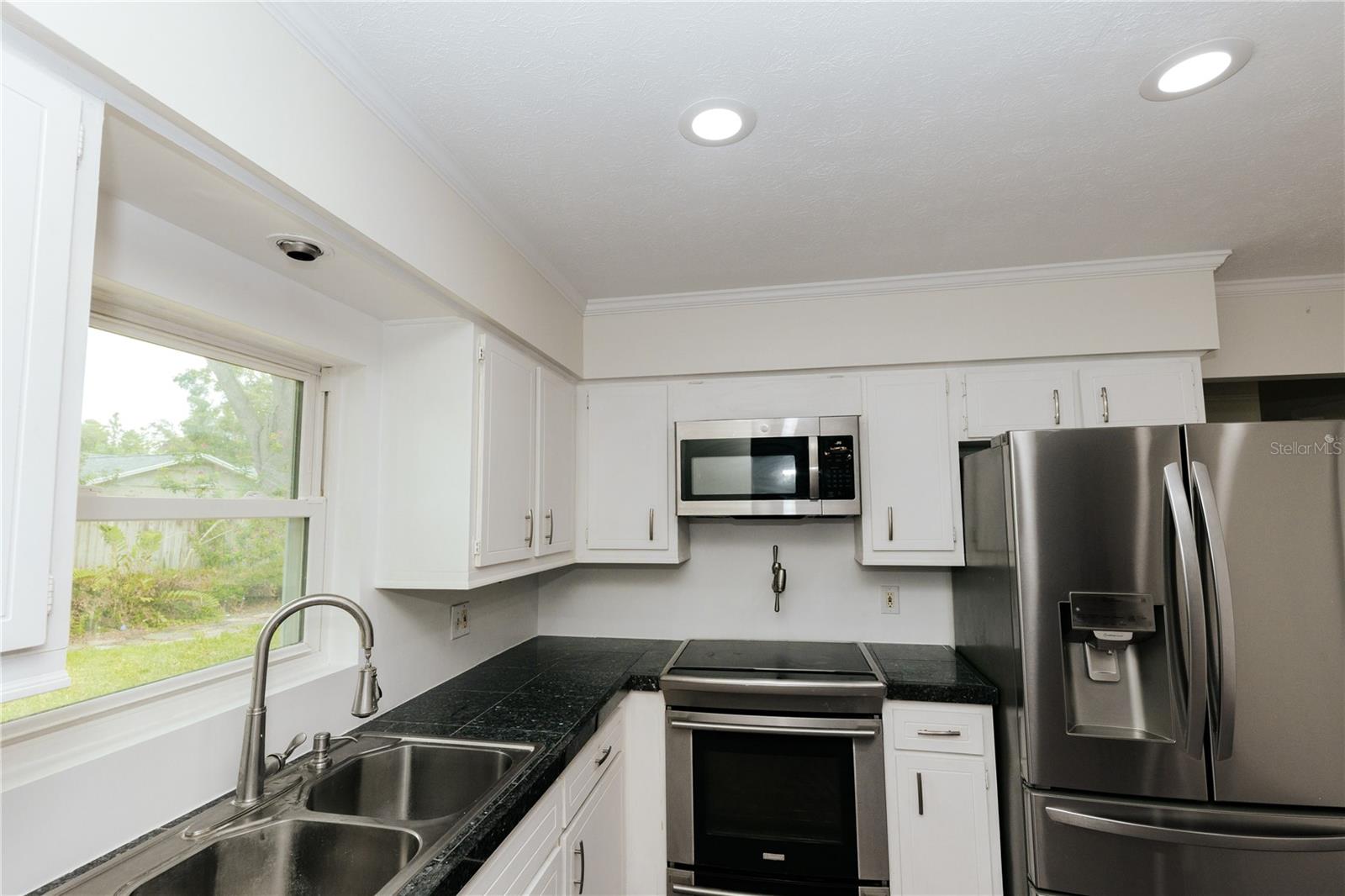 Image 28 of 54 For 14404 Brentwood Drive
