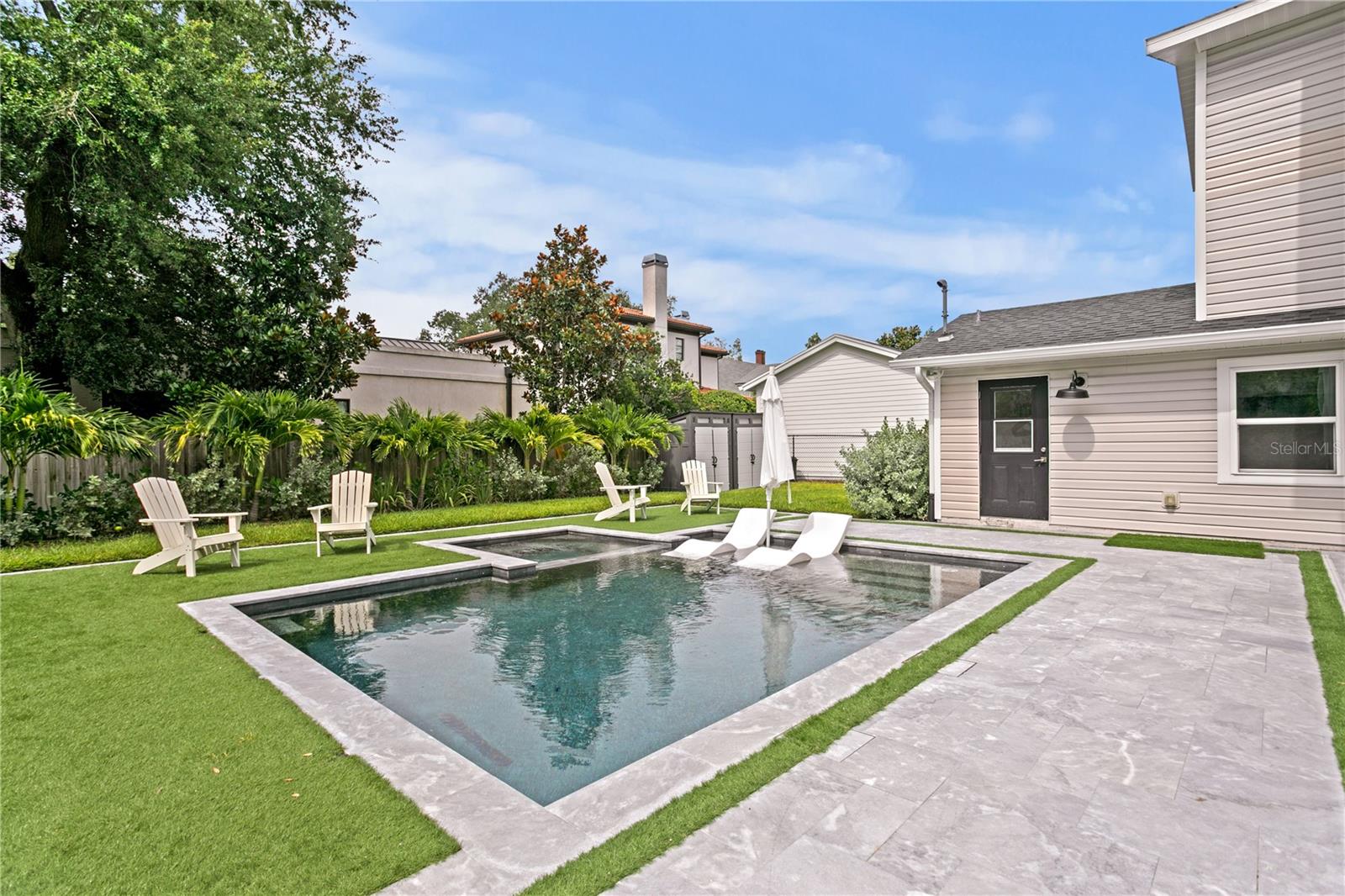 Listing photo id 20 for 3107 Watrous Avenue