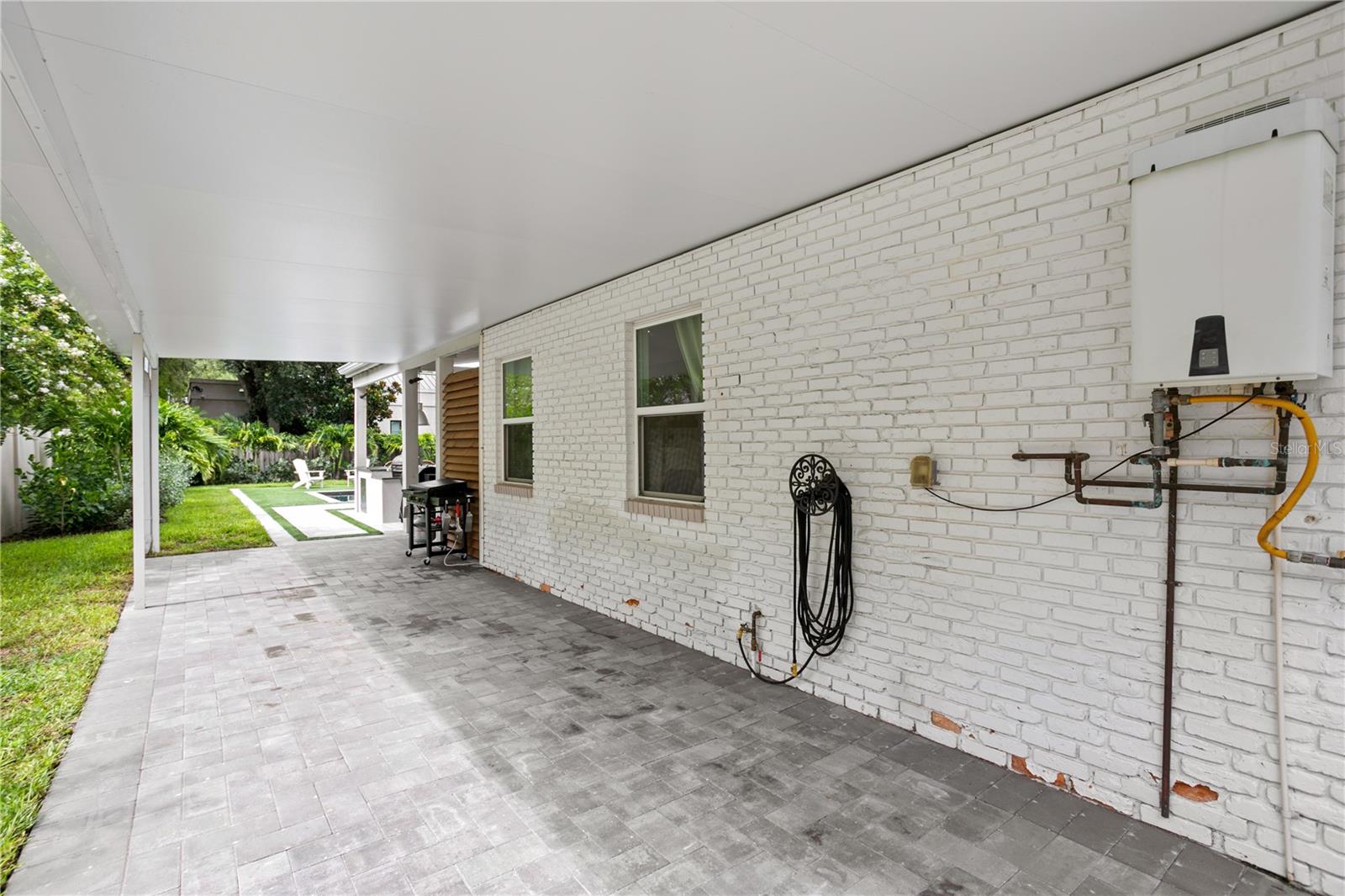 Listing photo id 23 for 3107 Watrous Avenue