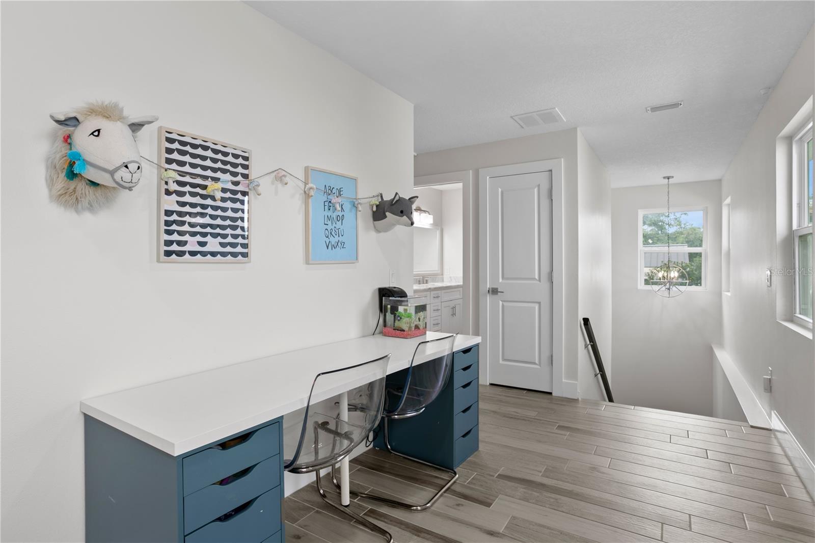 Listing photo id 29 for 3107 Watrous Avenue
