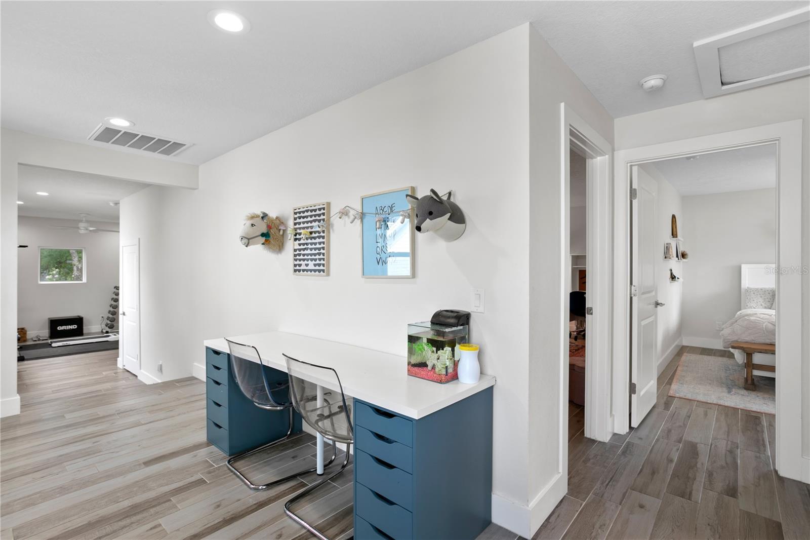 Listing photo id 30 for 3107 Watrous Avenue