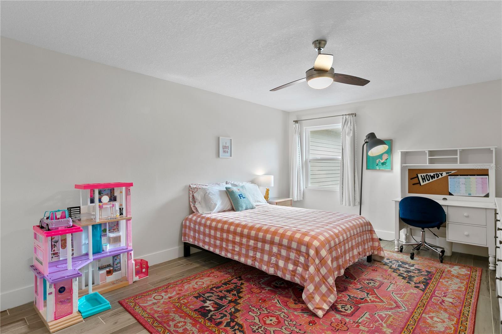 Listing photo id 34 for 3107 Watrous Avenue