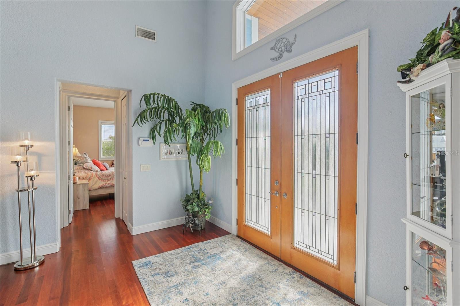 Image 18 of 90 For 5521 Windward Way
