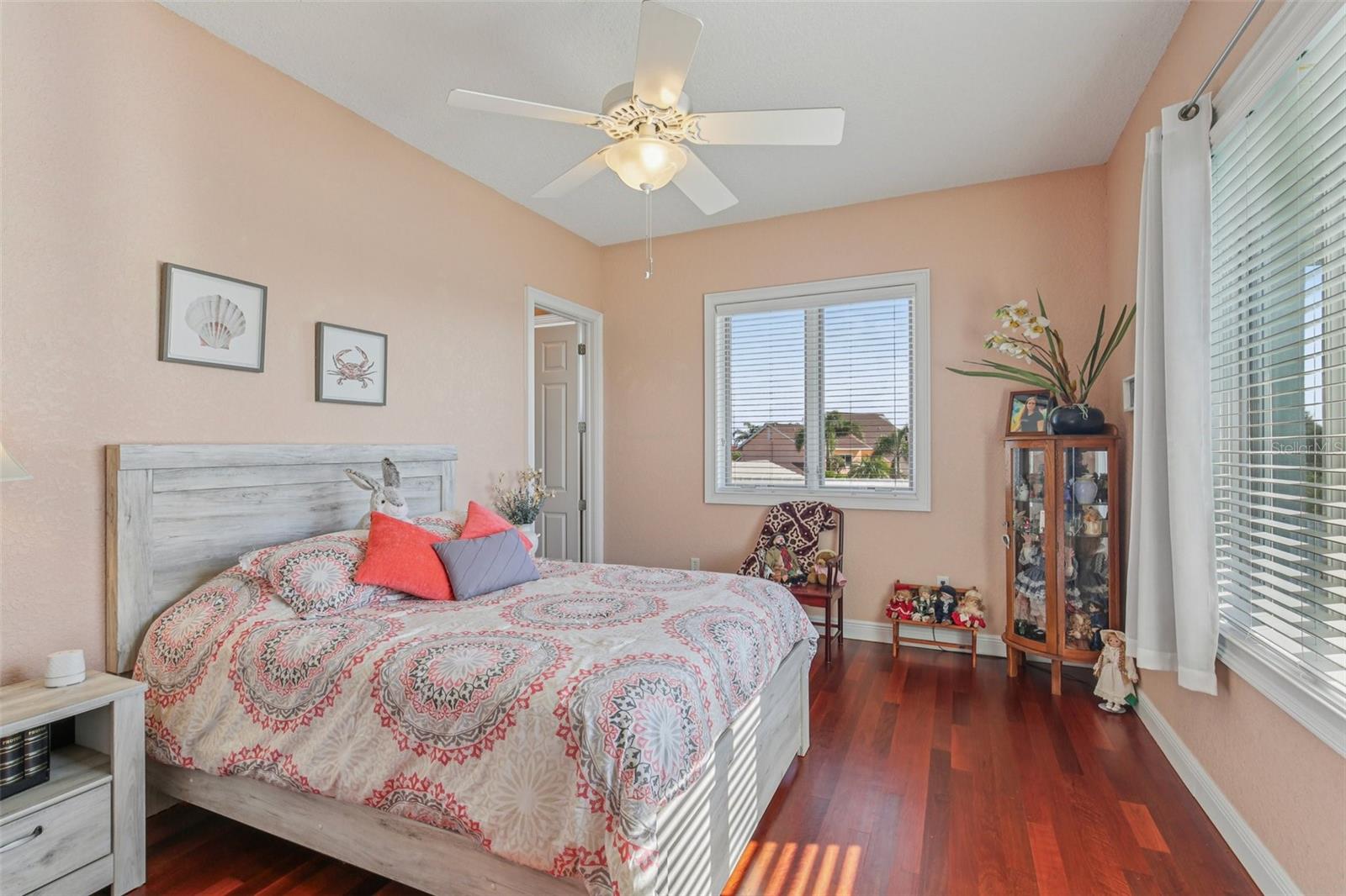 Image 20 of 90 For 5521 Windward Way