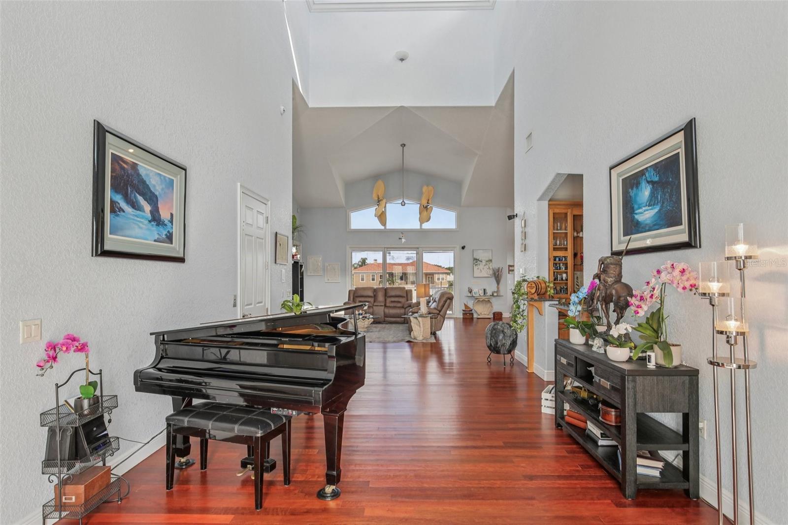 Image 29 of 90 For 5521 Windward Way