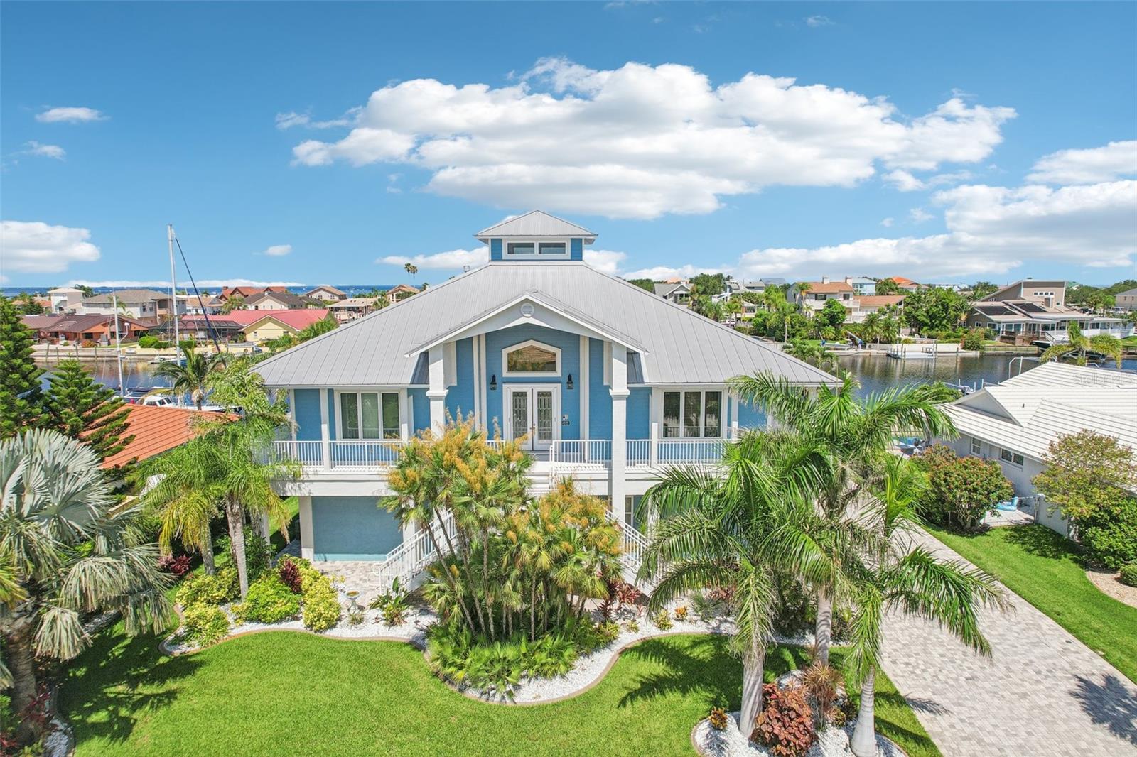 Image 3 of 90 For 5521 Windward Way