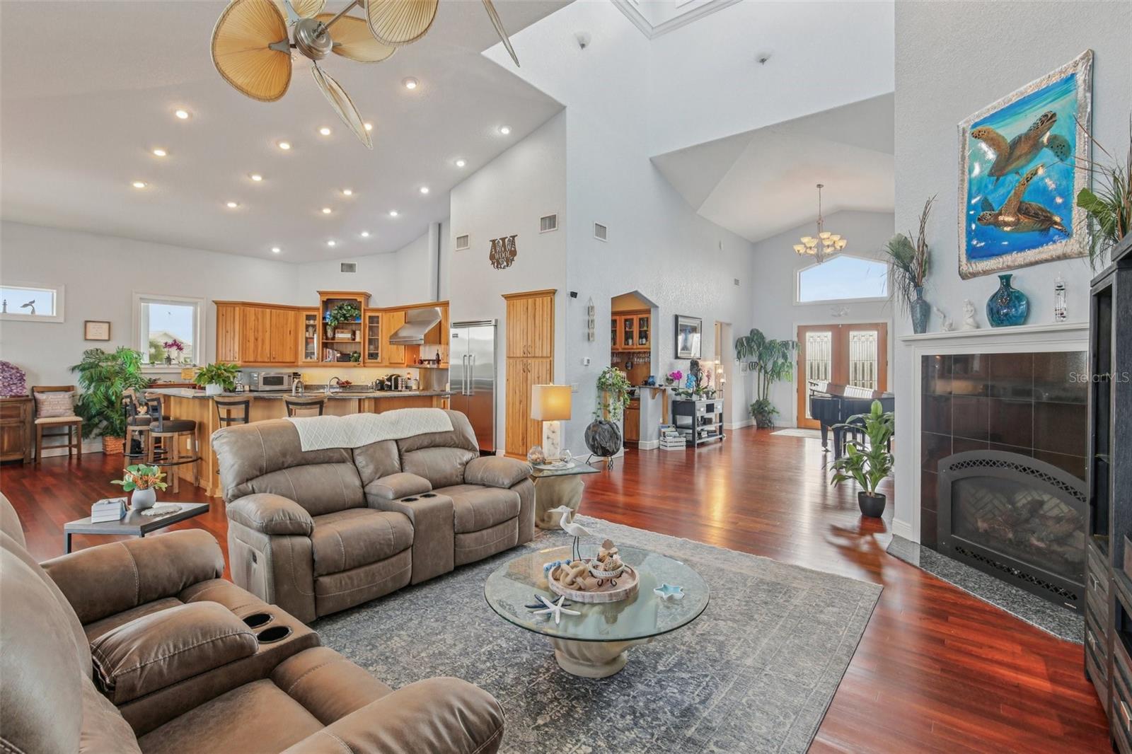 Image 38 of 90 For 5521 Windward Way