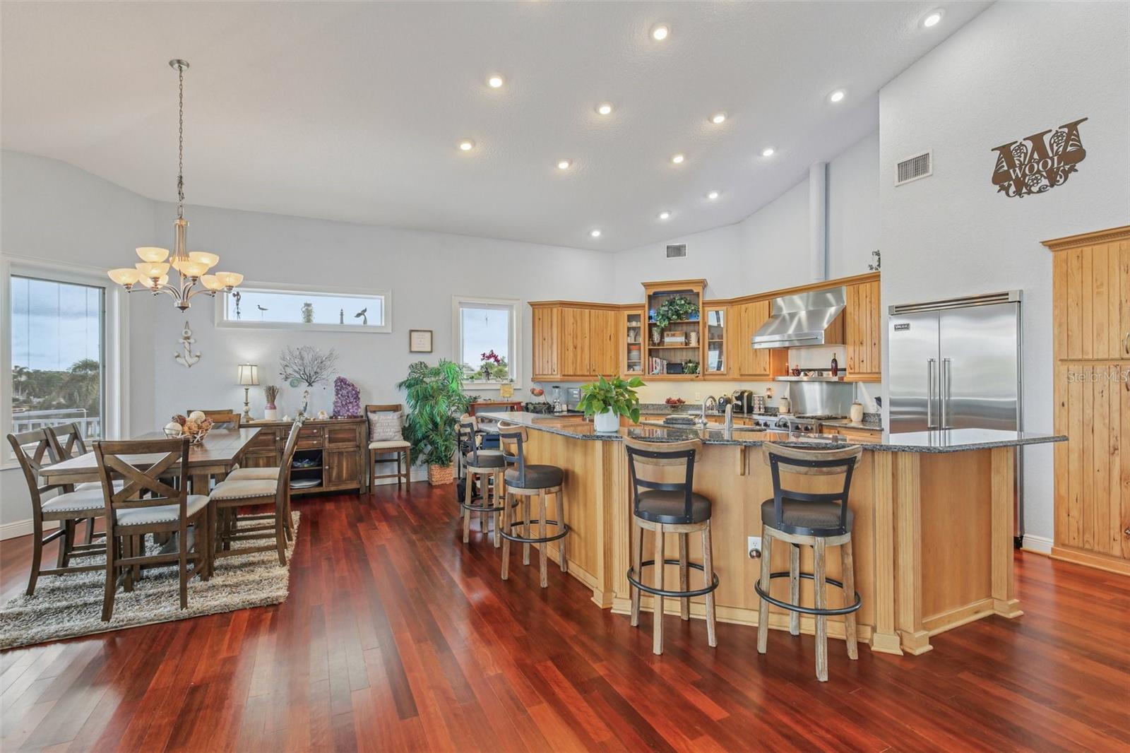 Image 41 of 90 For 5521 Windward Way