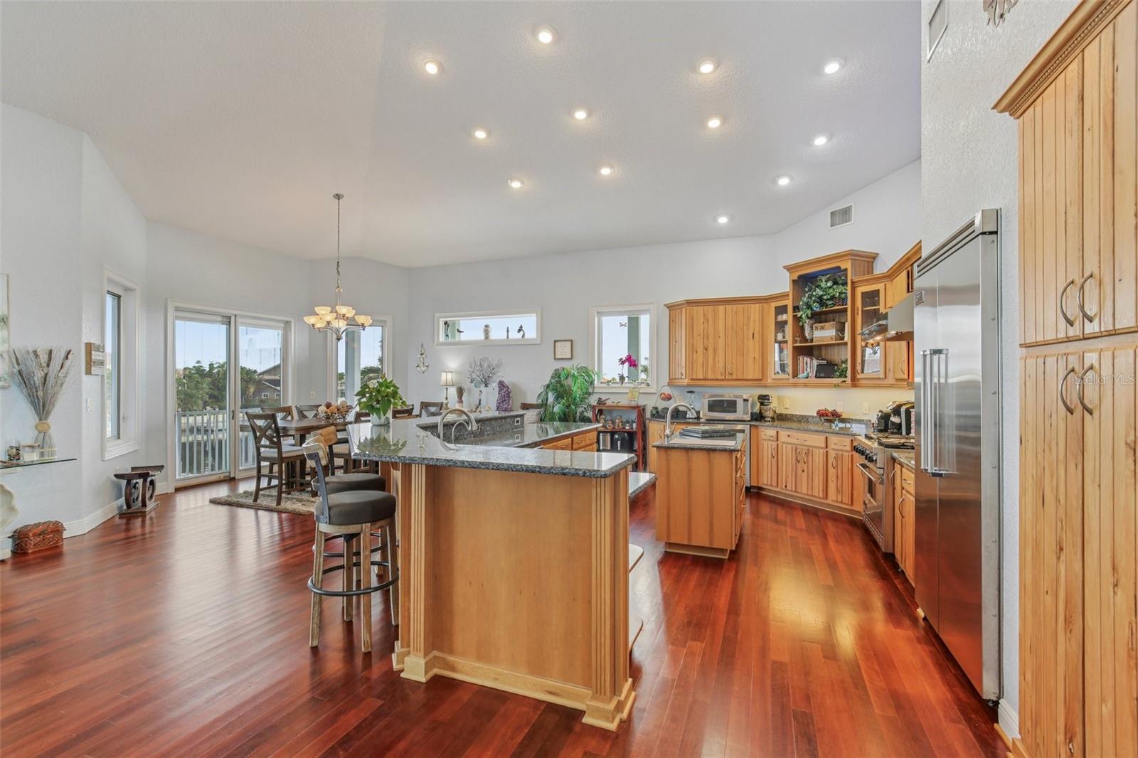 Image 42 of 90 For 5521 Windward Way