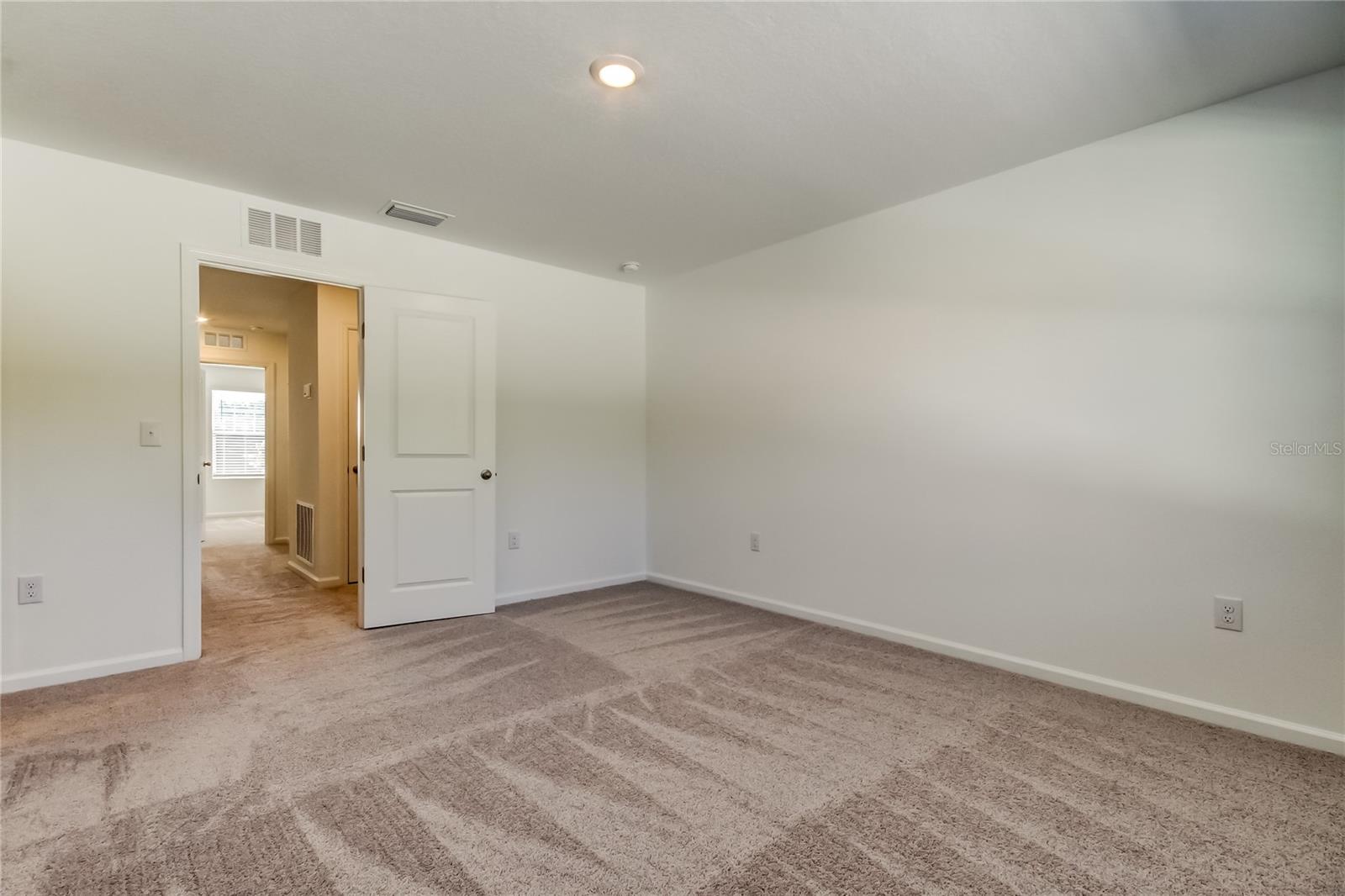 Image 15 of 47 For 11925 Sylvia Street