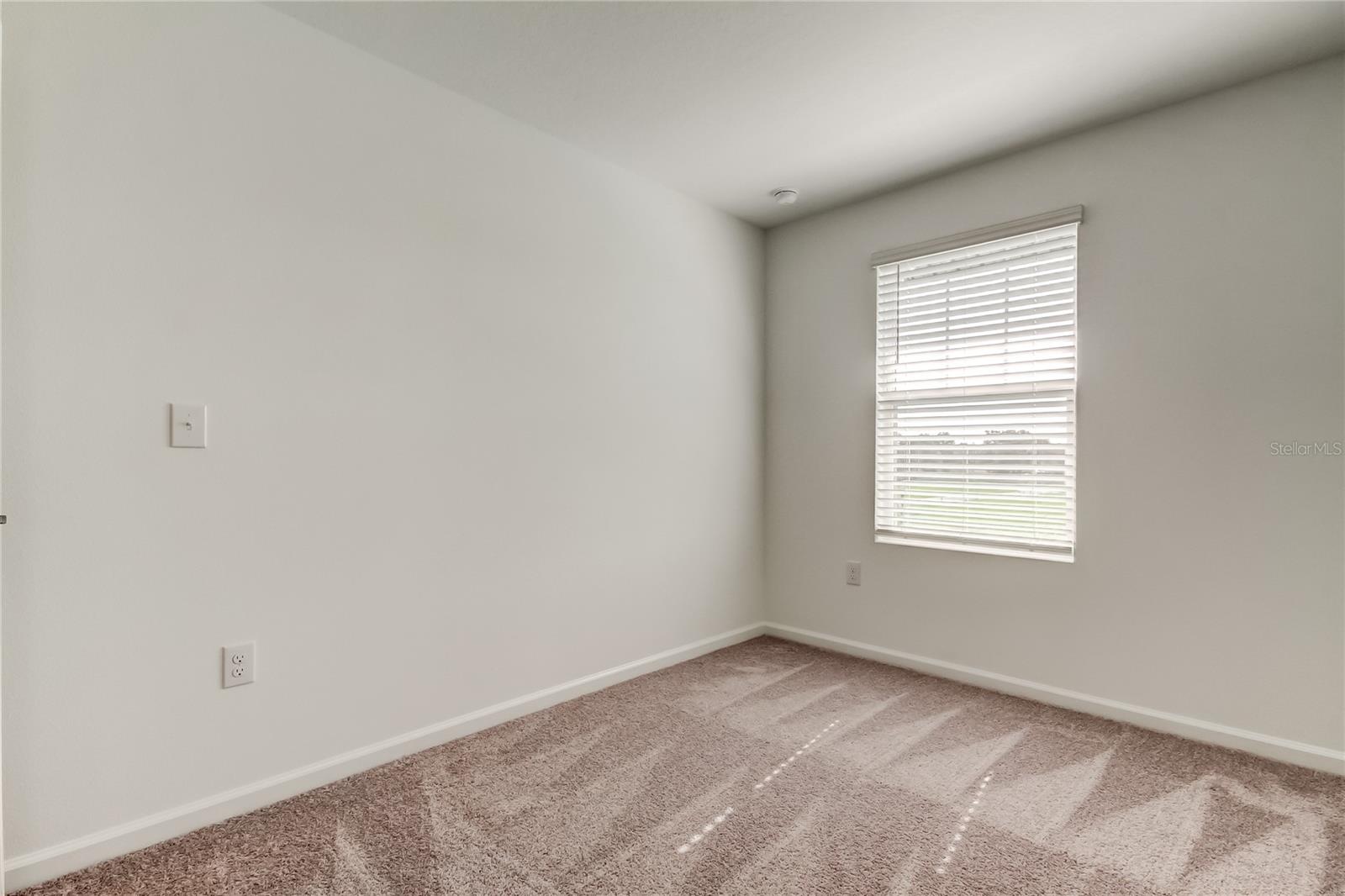 Image 33 of 47 For 11925 Sylvia Street