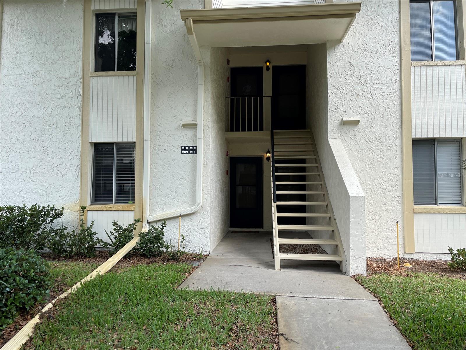 Details for 211 Pine Court 211, OLDSMAR, FL 34677