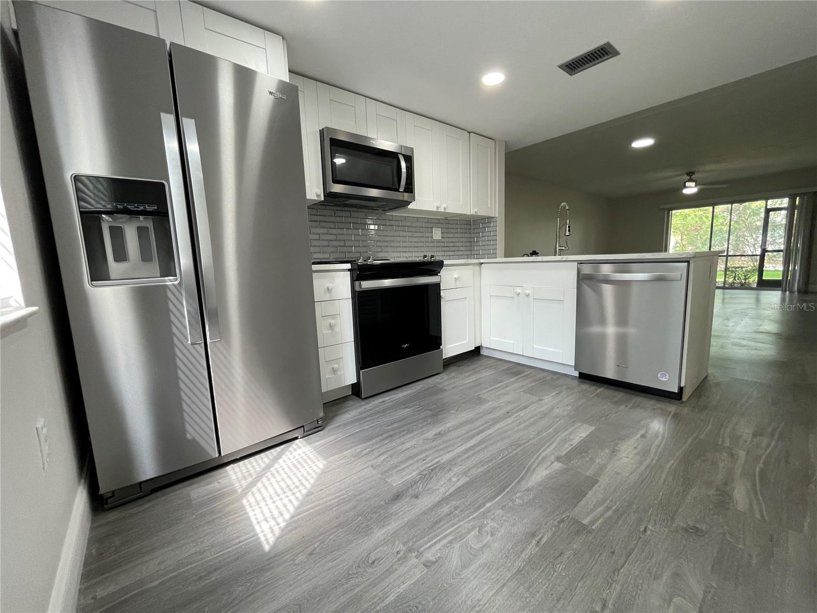 Image 13 of 47 For 211 Pine Court 211