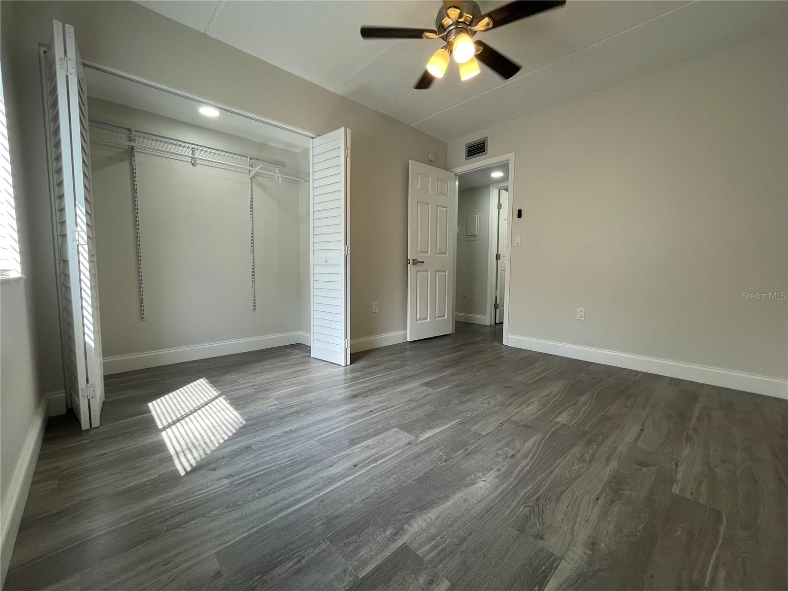Image 26 of 47 For 211 Pine Court 211