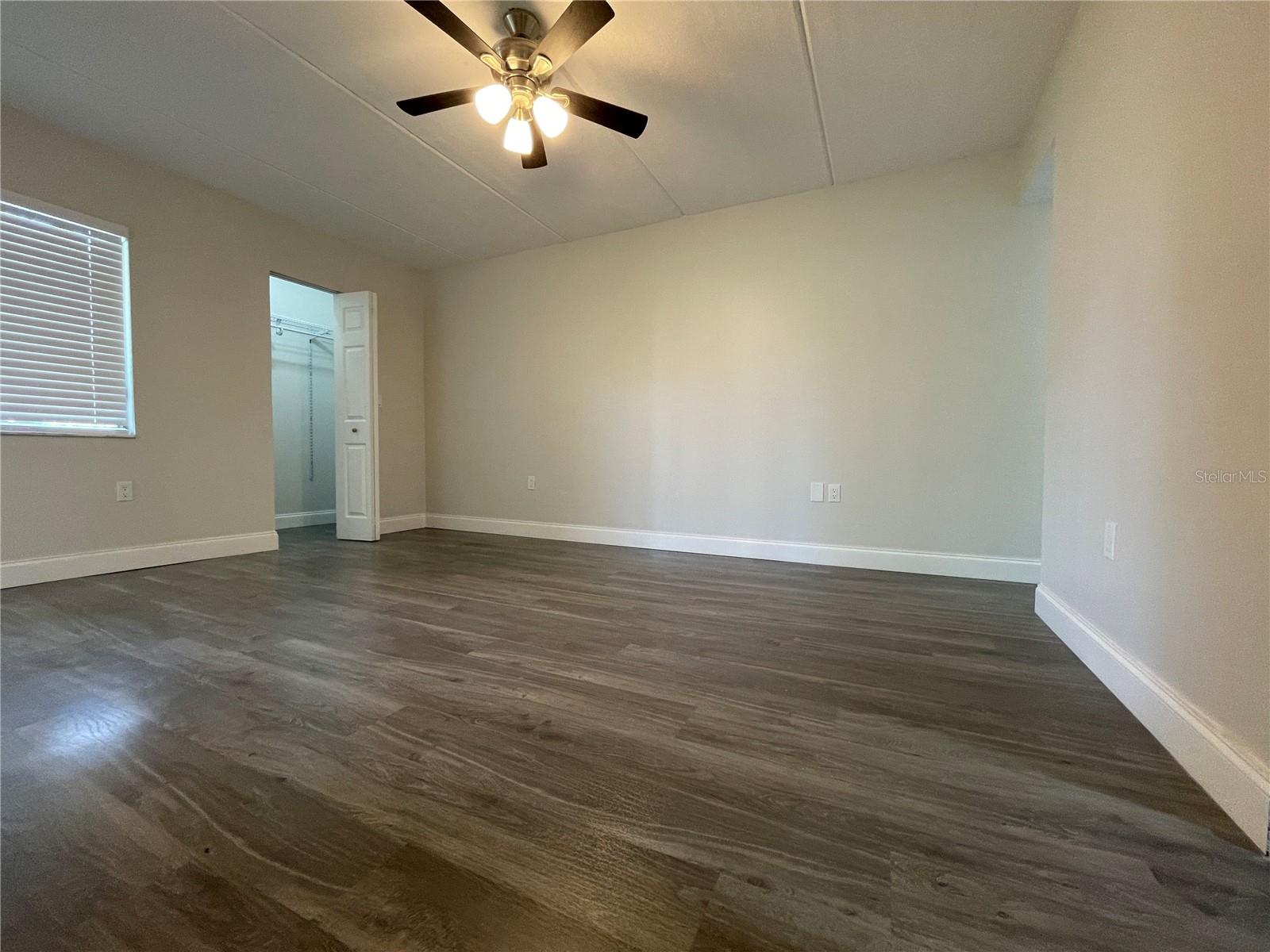 Image 28 of 47 For 211 Pine Court 211